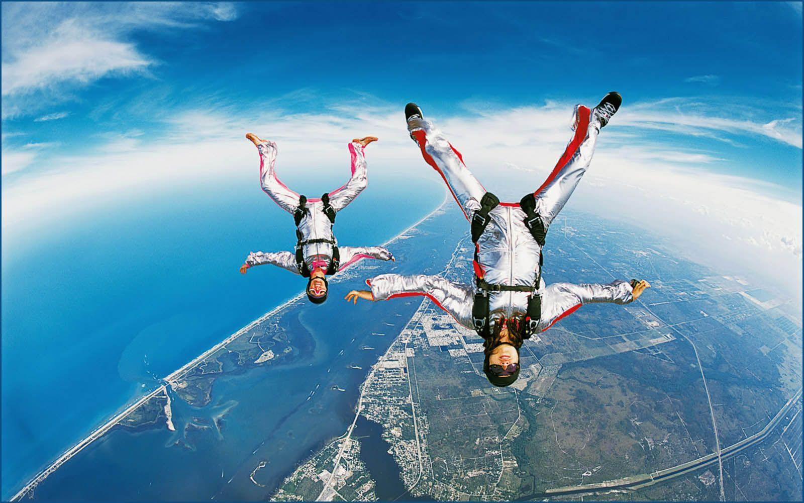 Skydiving Wallpaper