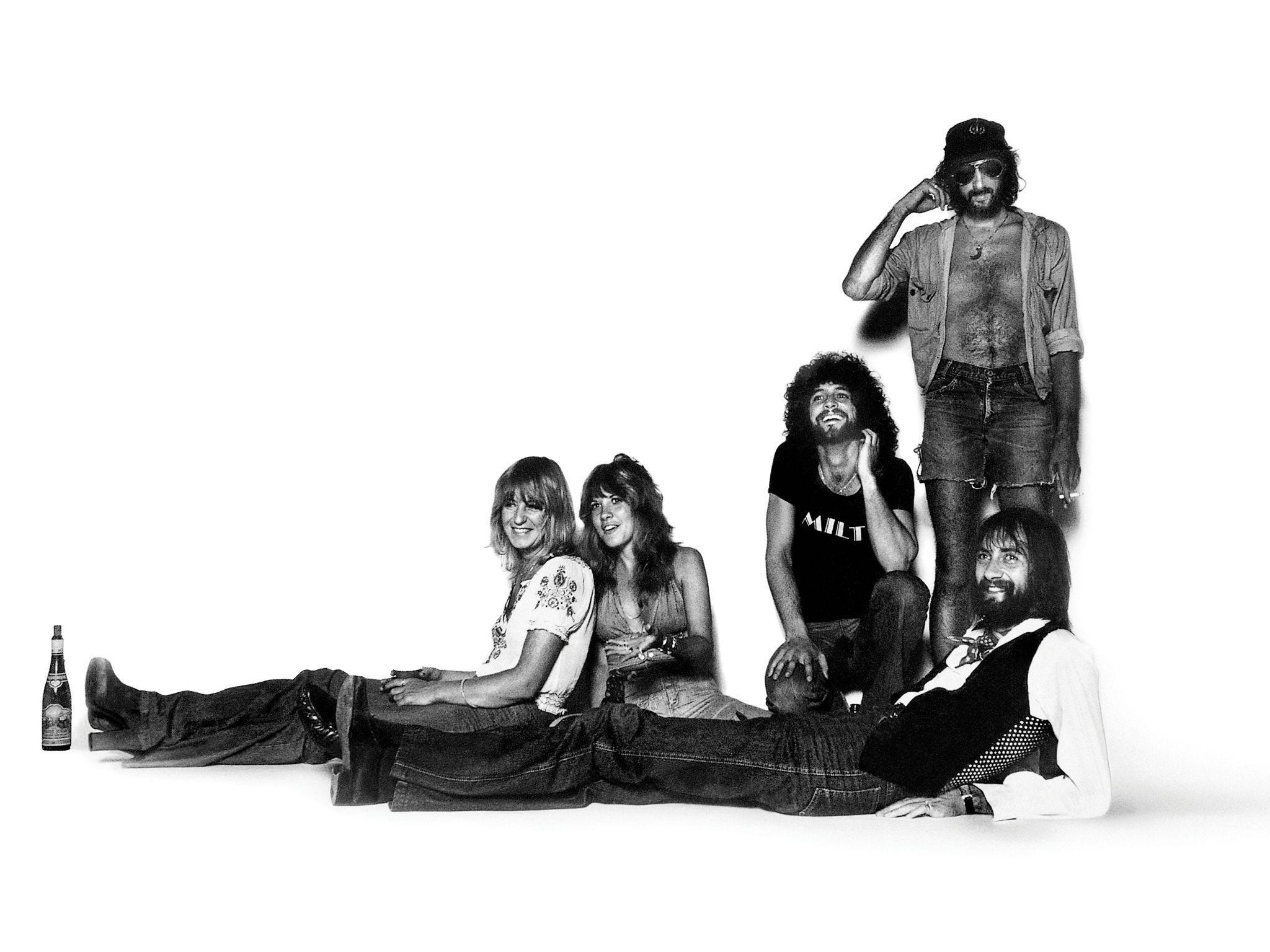 amazing picture of Fleetwood Mac, from 1969 to now