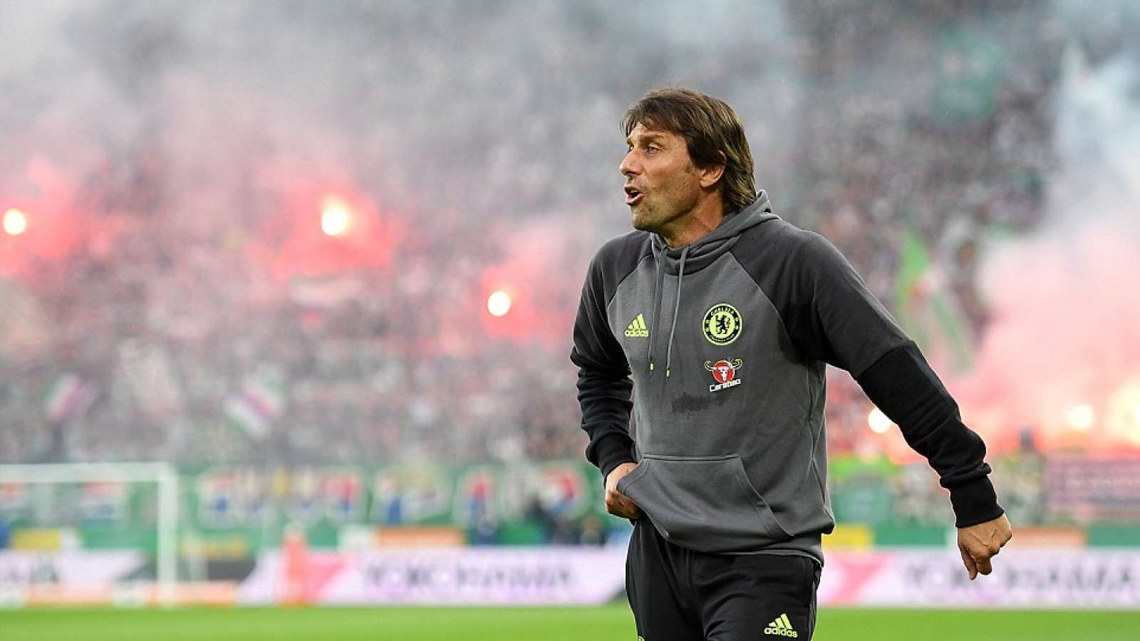 Antonio Conte: Bilic backs coach to succeed