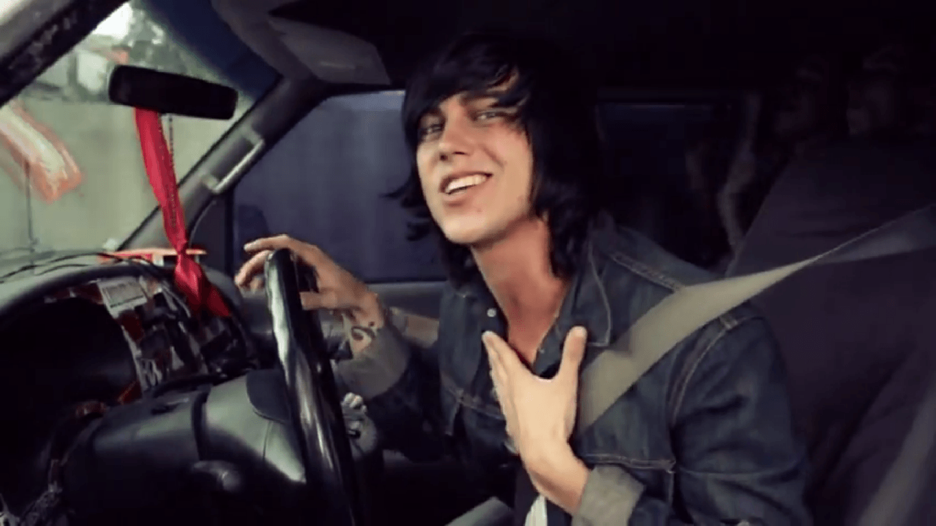 Feat kellin quinn. Келлин Куинн 2022. Kellin Quinn Live. Sleeping with Sirens Ghost. Келлин и Раян фильм.