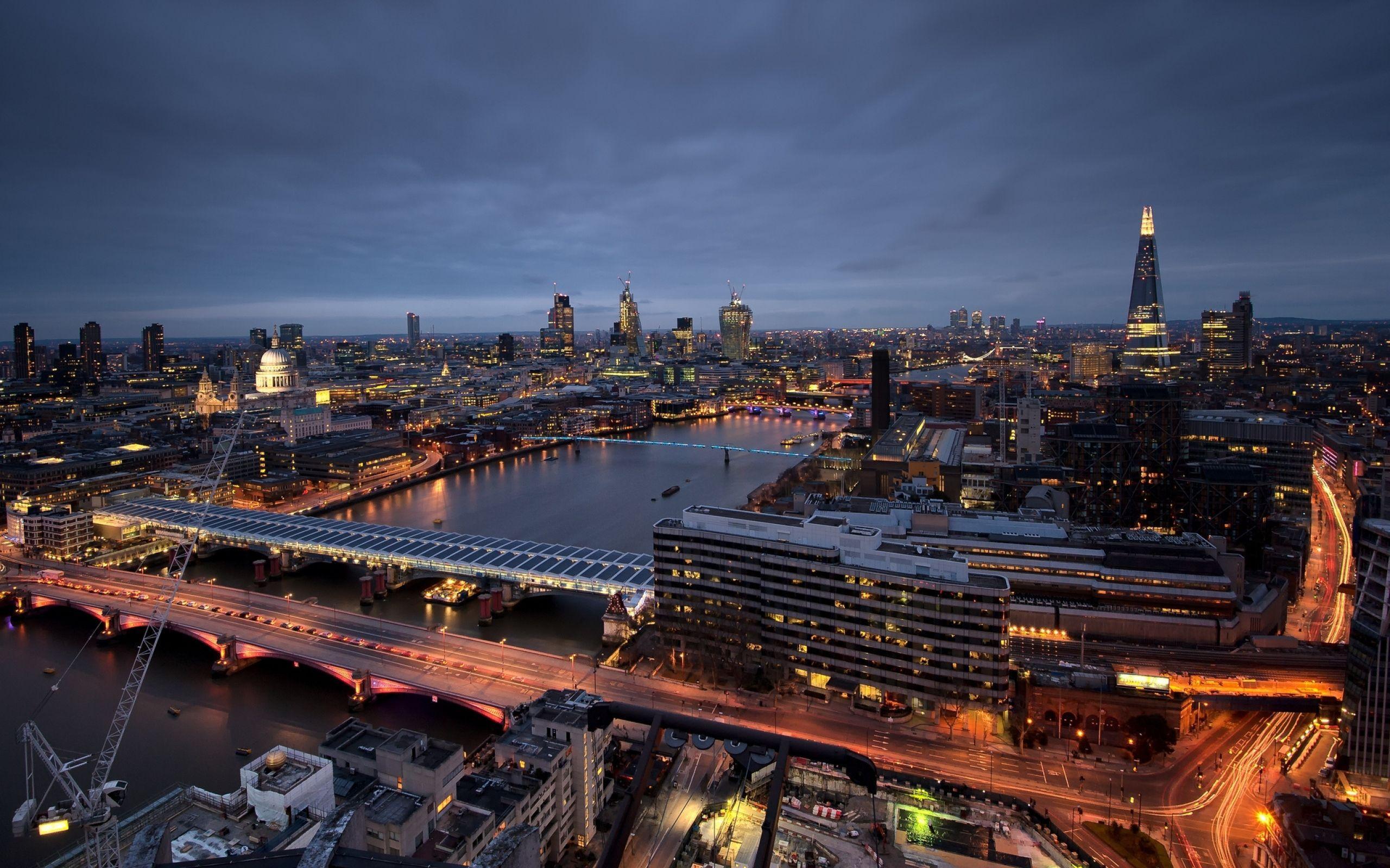 Download Wallpaper 2560x1600 England, Uk, London, Canary wharf