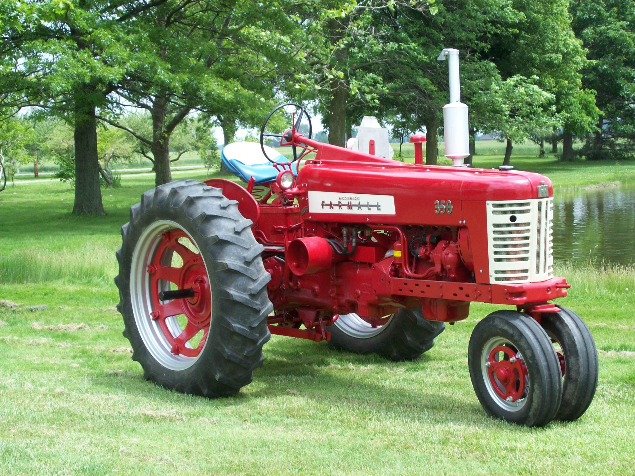 Tractor Talk – 1958 Farmall 350 – Fastline Front Page