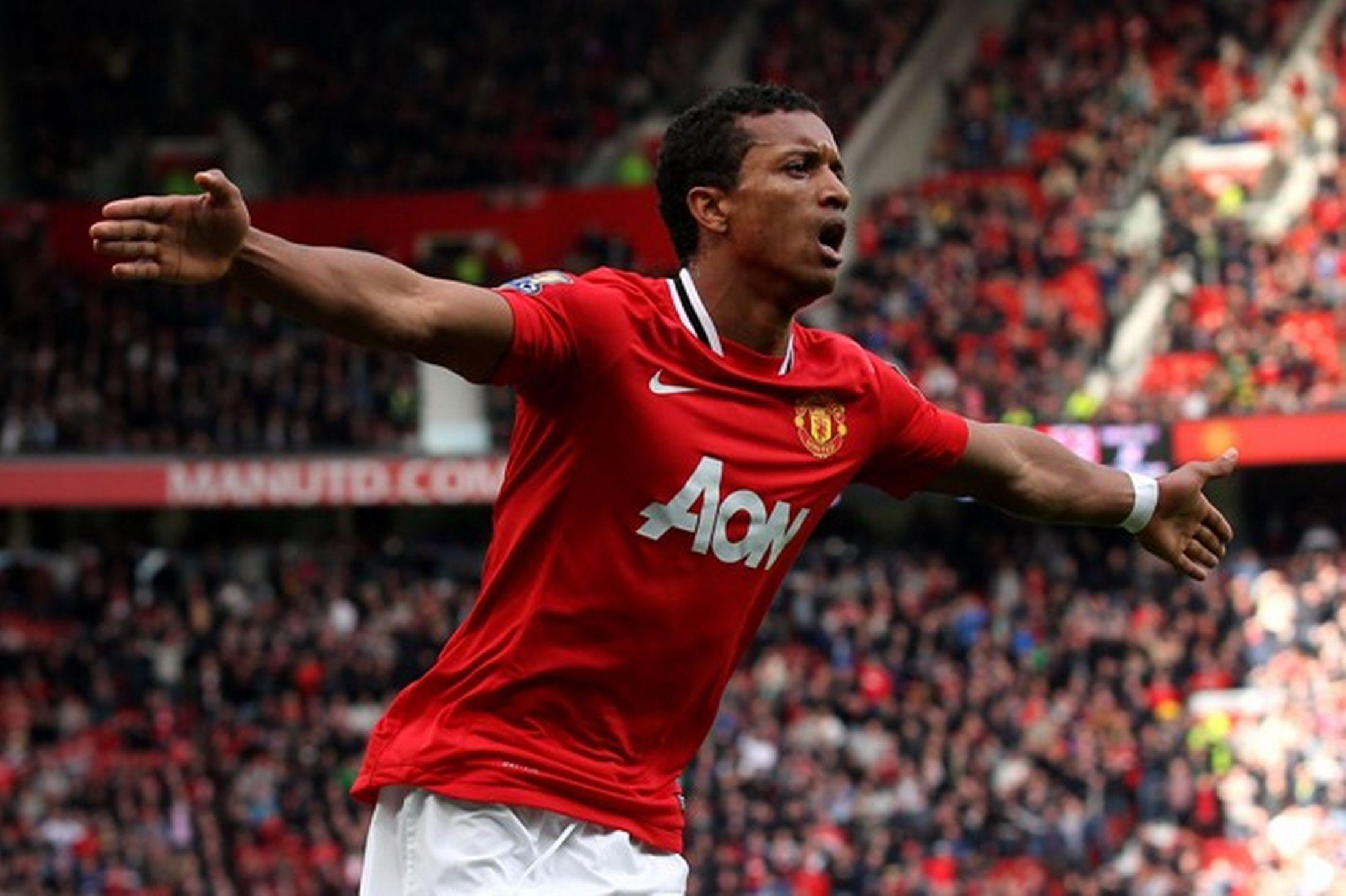 The halfback of Manchester United Luis Nani is flying over
