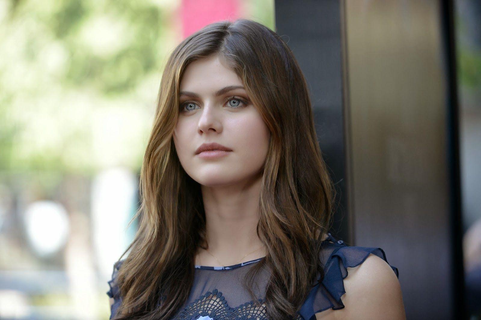 Alexandra Daddario Wallpaper. Ultra High Quality Wallpaper