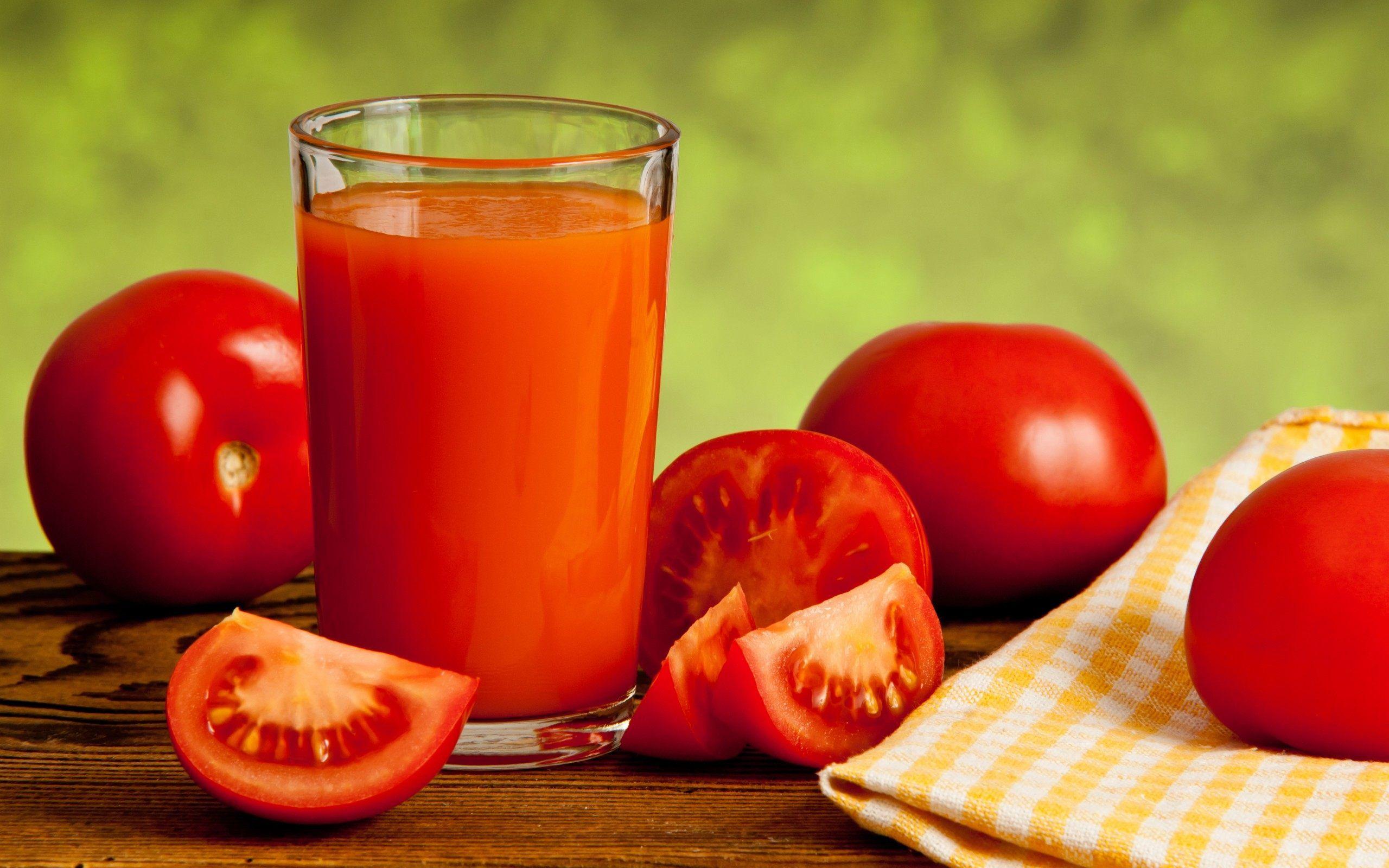 Tomato Juice & Red Tomatoes HD Wallpaper