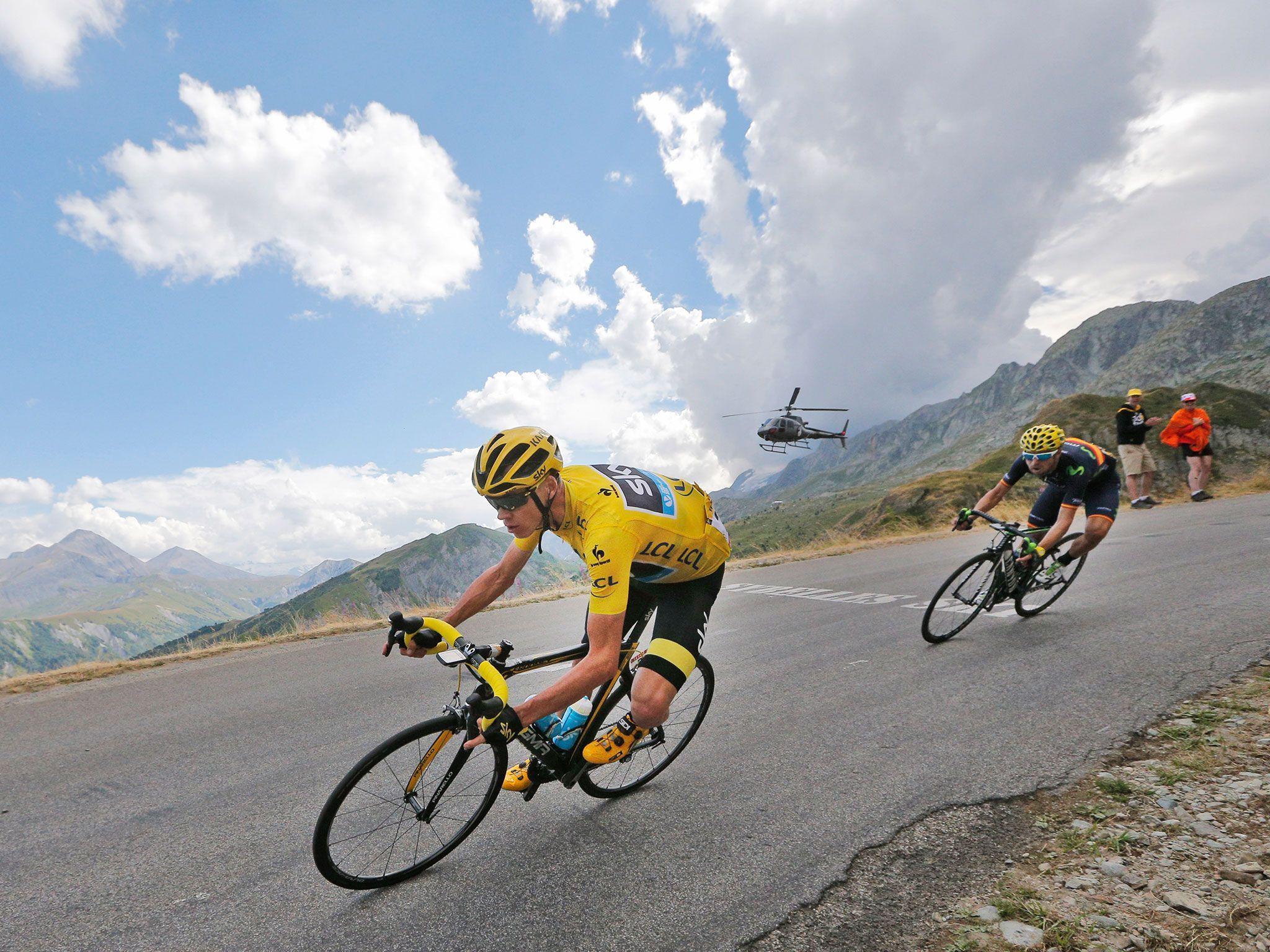 Tour de France 2015: Chris Froome survives frantic day to keep