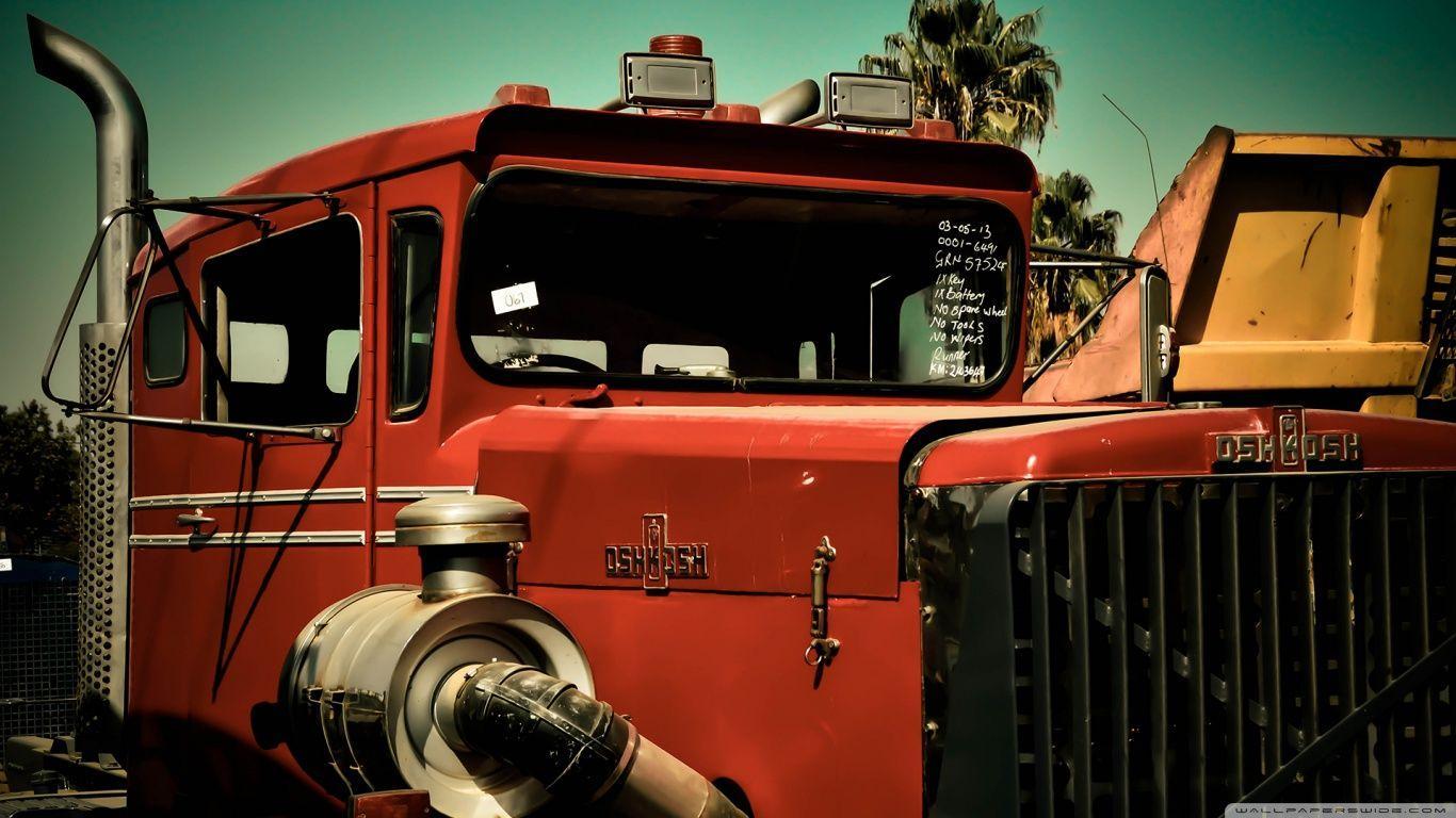 Old Oshkosh Truck in Junk Yard HD desktop wallpaper, Widescreen
