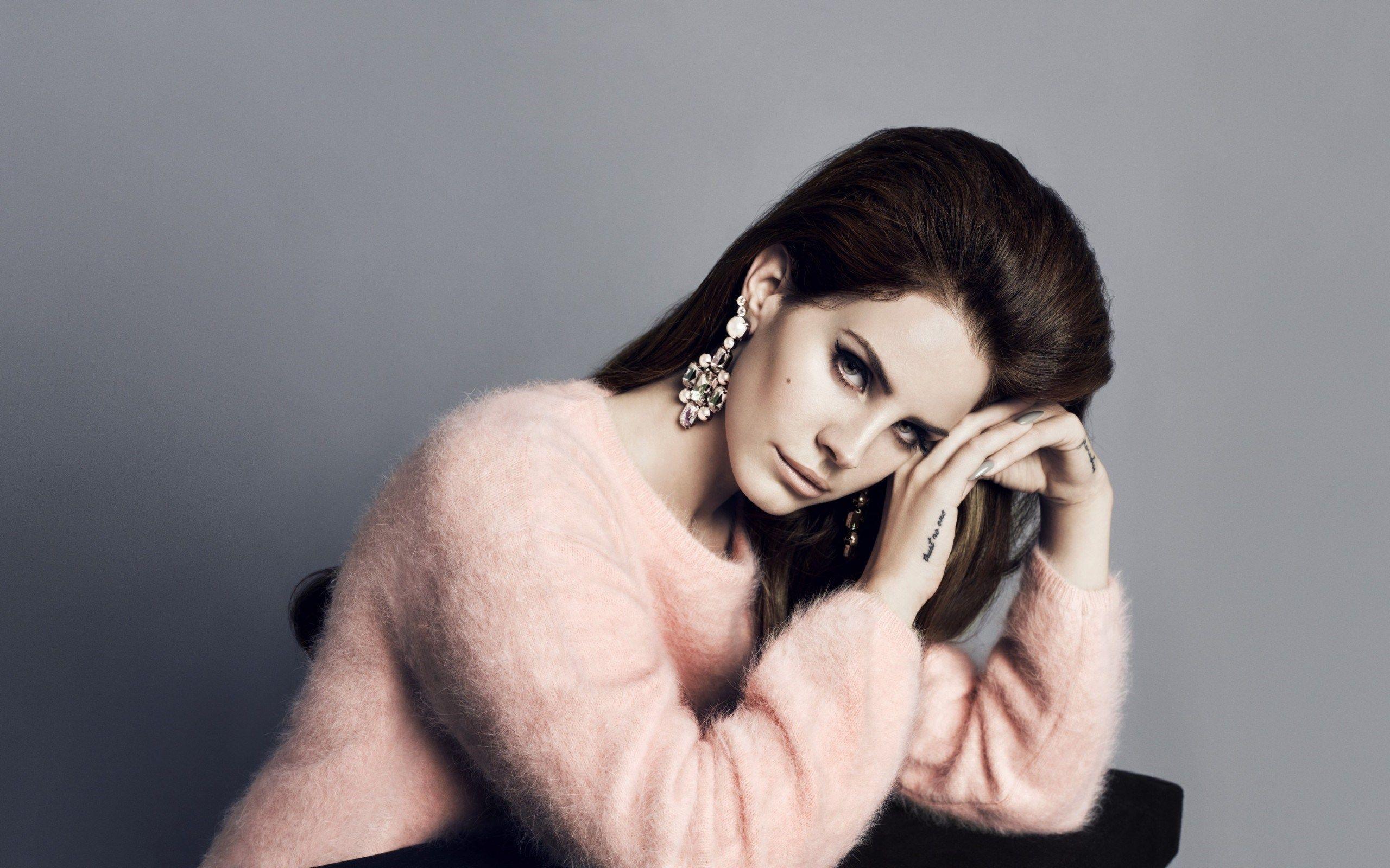Beautiful Girl Lana Del Rey Singer wallpaperx1600