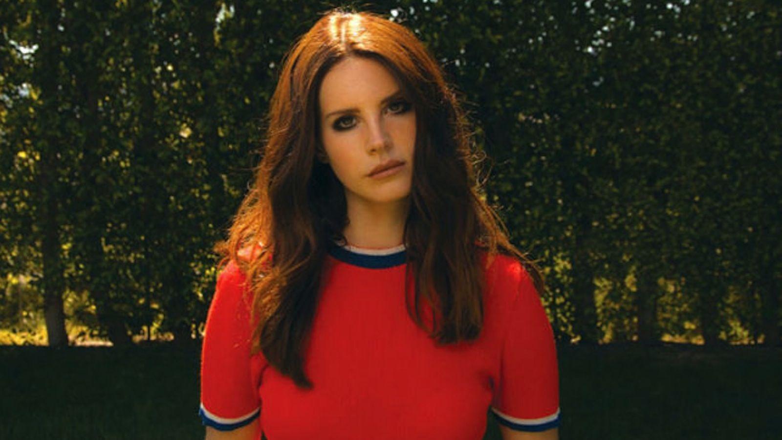 Lana Del Rey Isn't Anti Feminist, She'd Just Rather Focus On Other