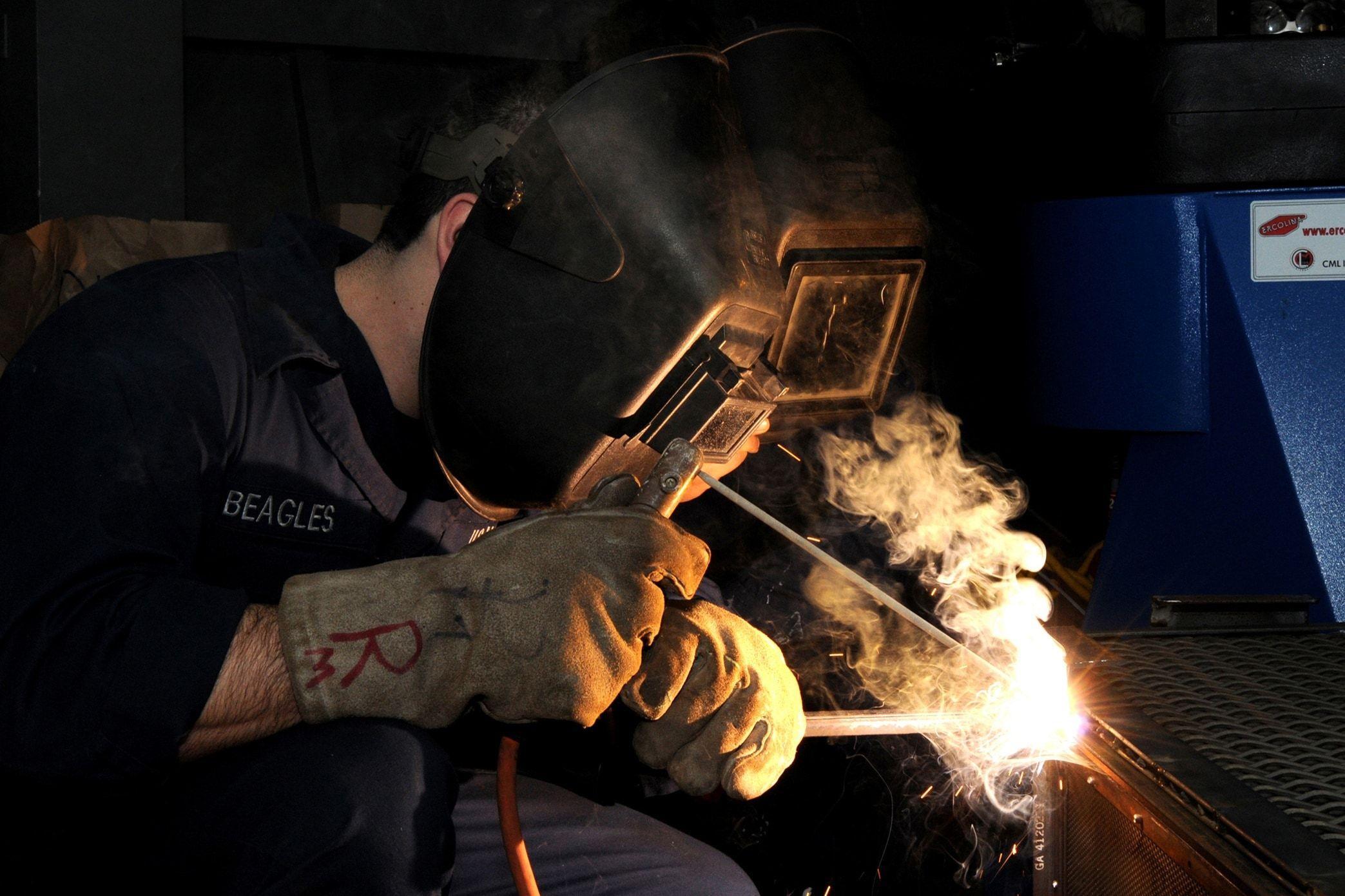 men's black miller welding mask free image