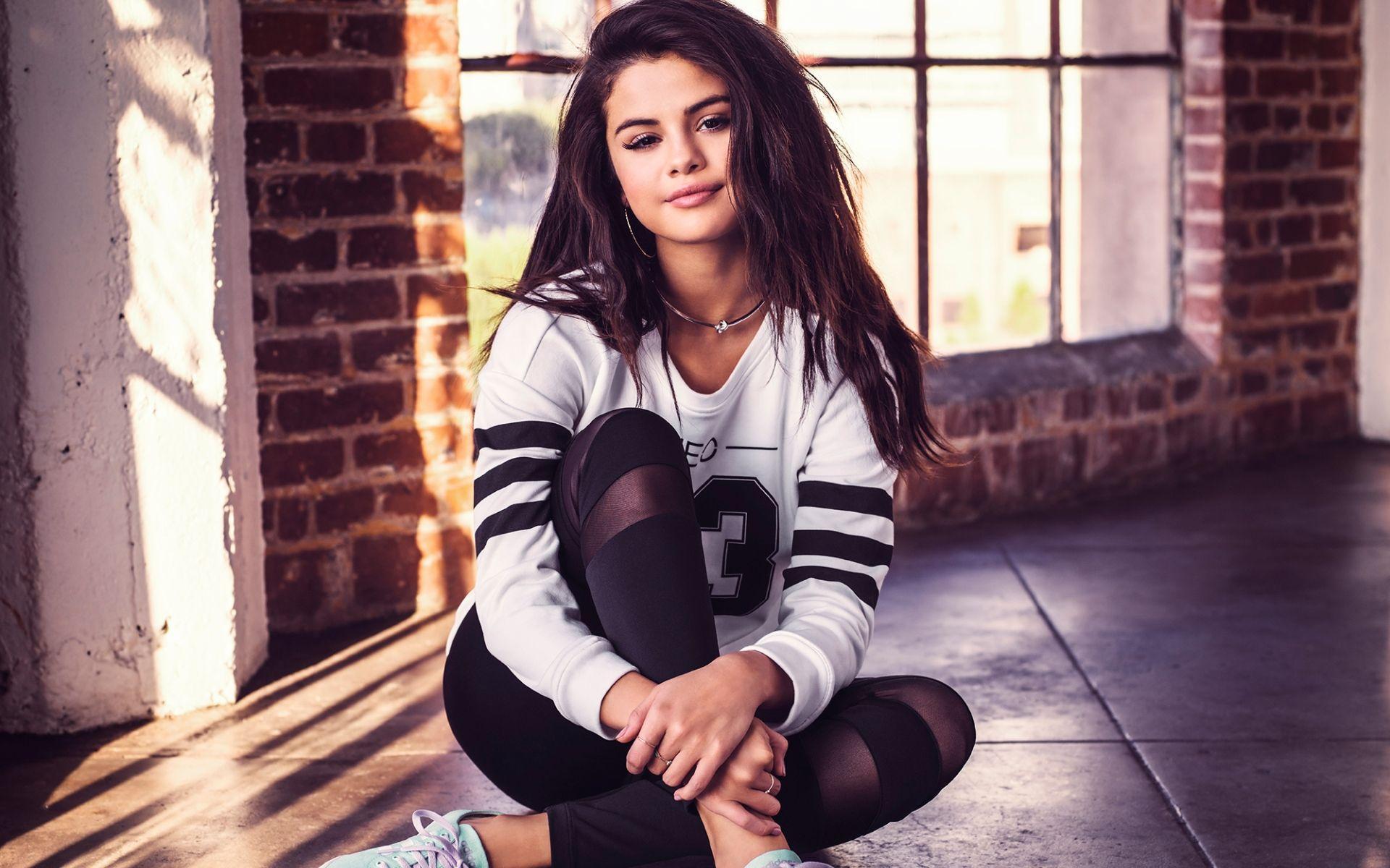 Selena Gomez Adidas Neo 2015 wallpaper