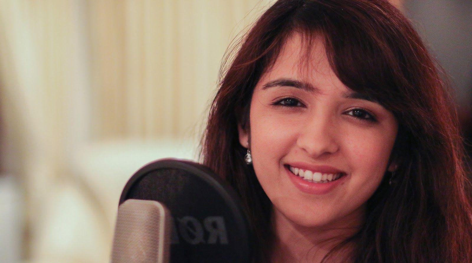 Young Shirley Setia Singer Wallpaper Lovely Image