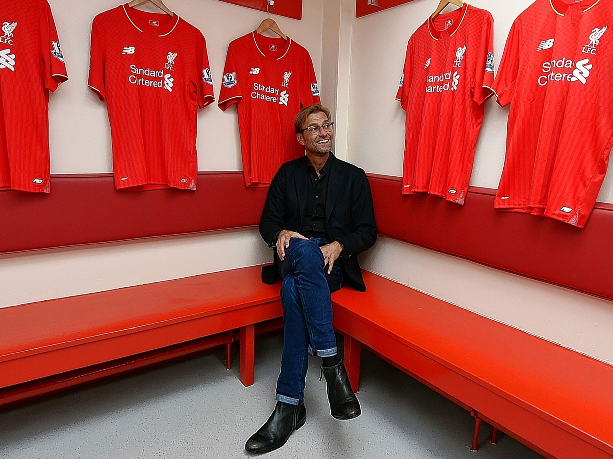 Jurgen Klopp joins Liverpool: Charisma, jeans and jokes