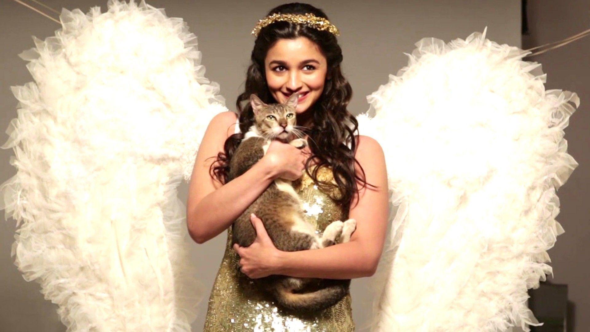 Alia Bhatt Wallpaper. Free Download HD Cute Bollywood Actress Image