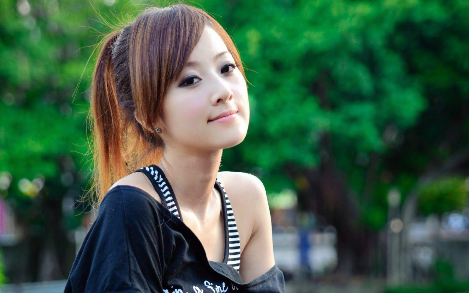 Top Collection of Beautiful Ladies Wallpaper, Beautiful Ladies