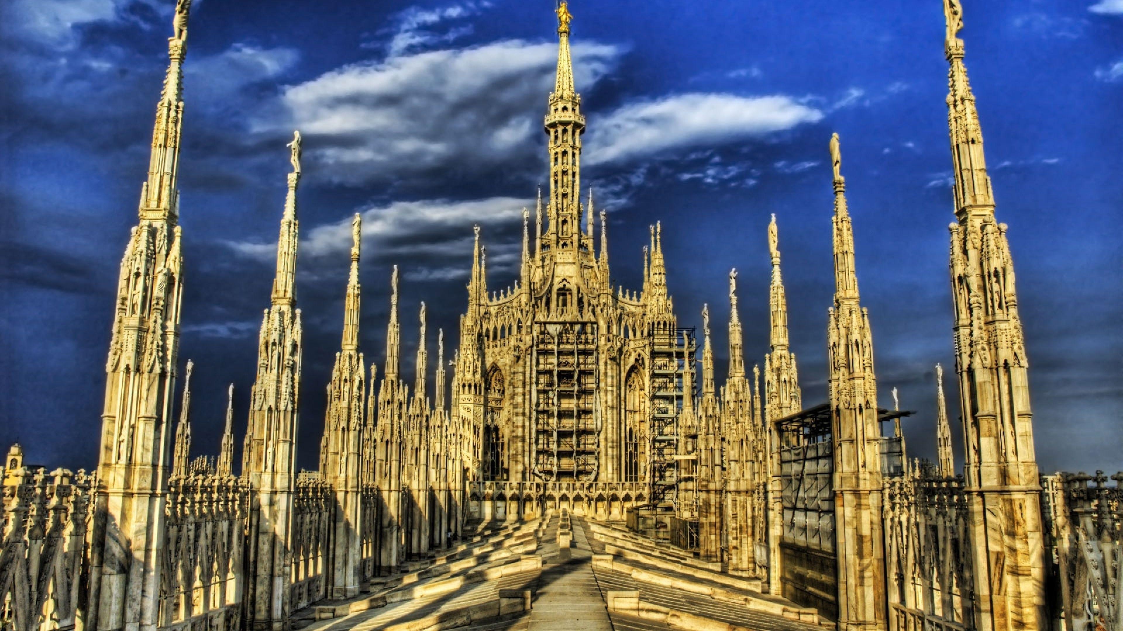 Download Wallpaper 3840x2160 Gothic cathedral, Milan, Architecture