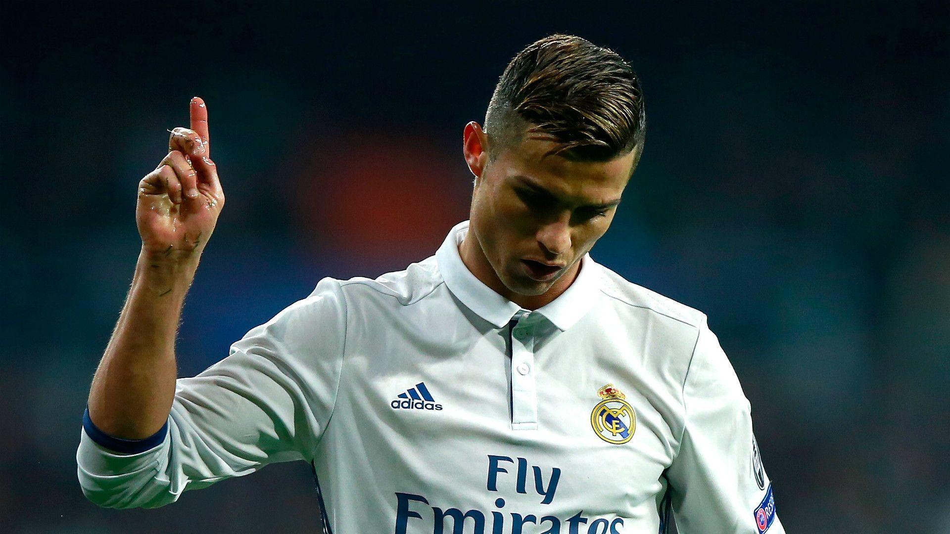 The numbers behind Cristiano Ronaldo's $1 billion Nike contract