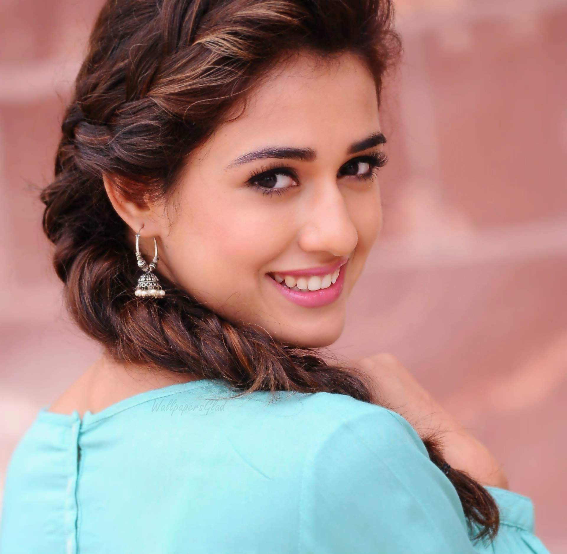 Disha Patani Wallpapers - Wallpaper Cave