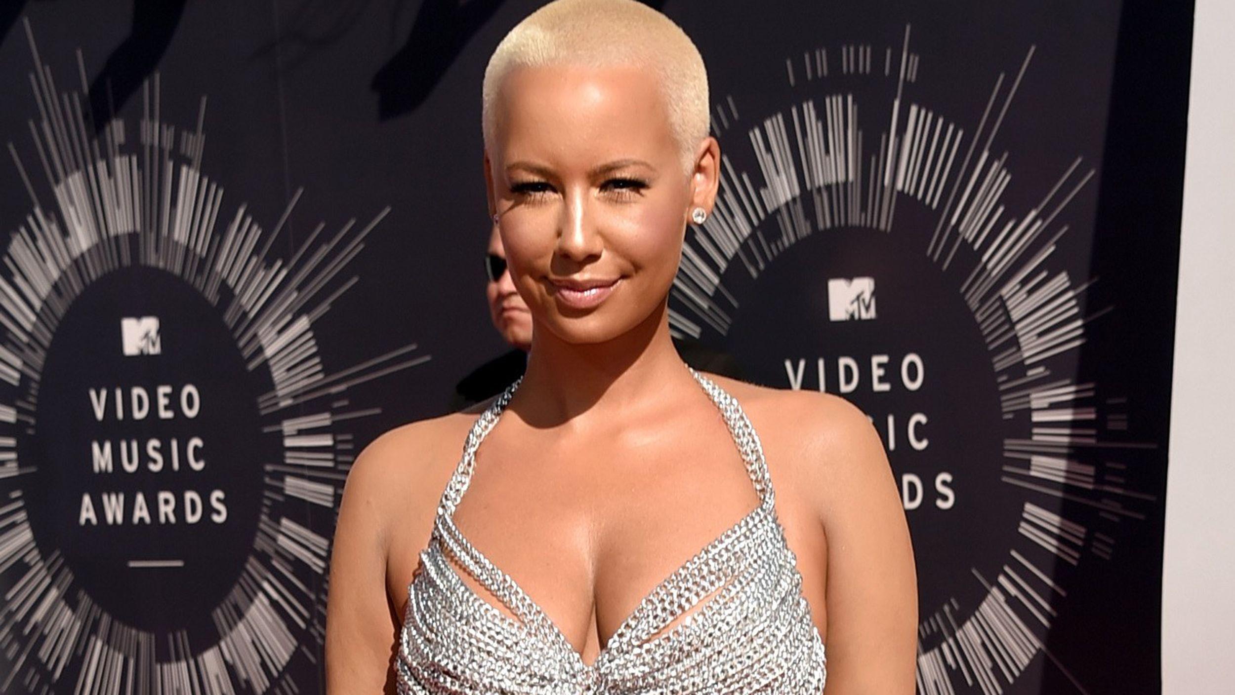 Amber Rose Wallpaper. Puply Wall. HD Wallpaper. HD Widescreen