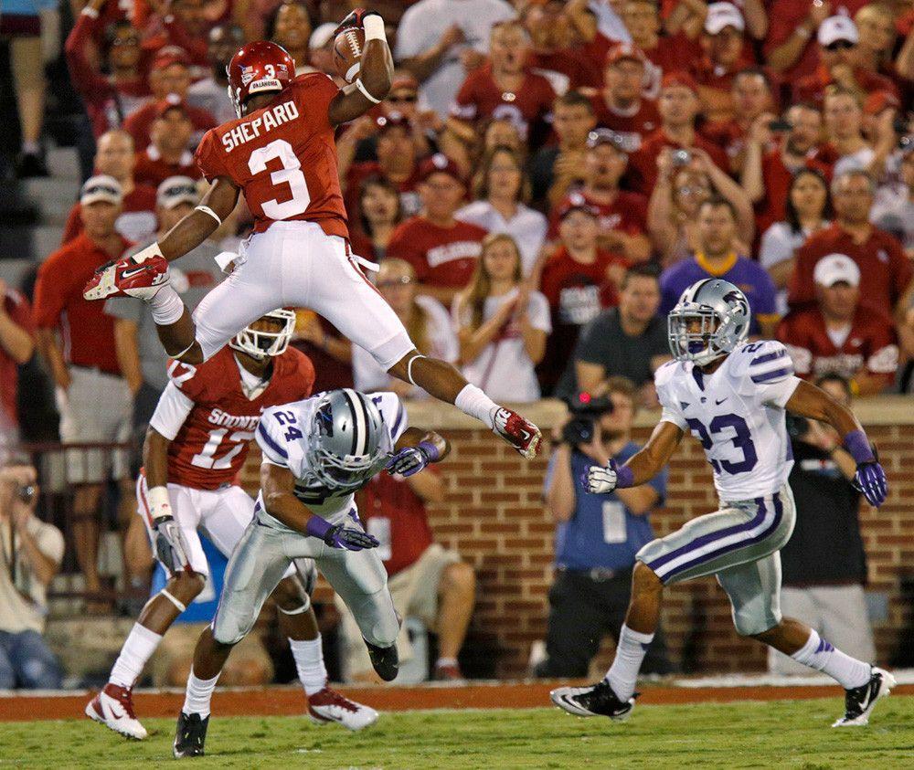 Sweet pic of Sterling in this week's SI [Archive]