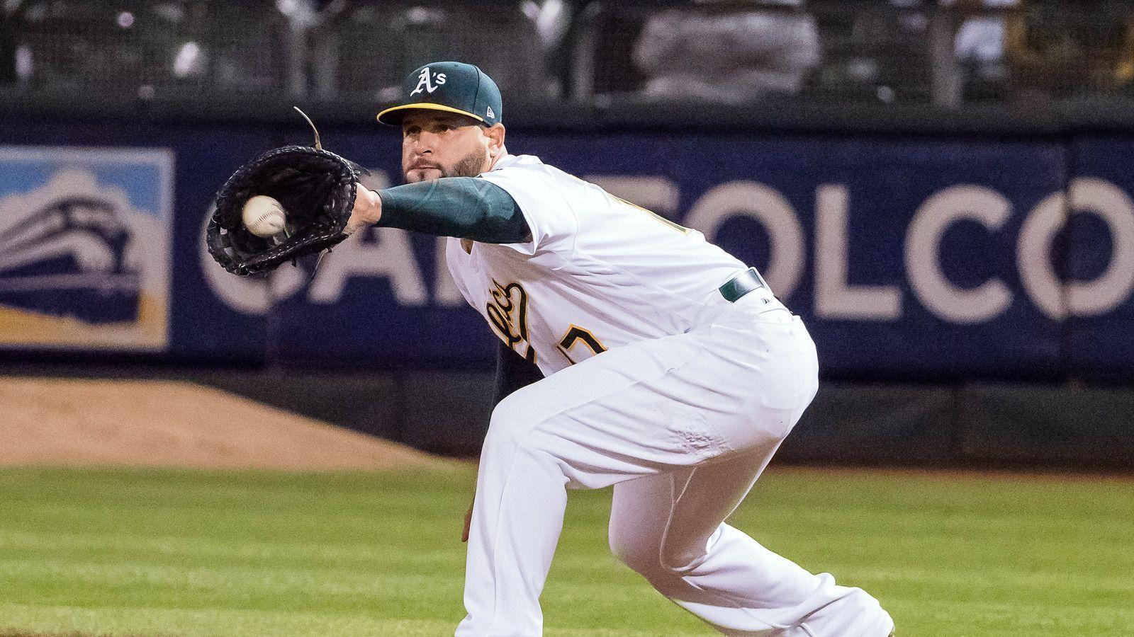 Yankees progressing on deal to acquire Sonny Gray, Yonder Alonso