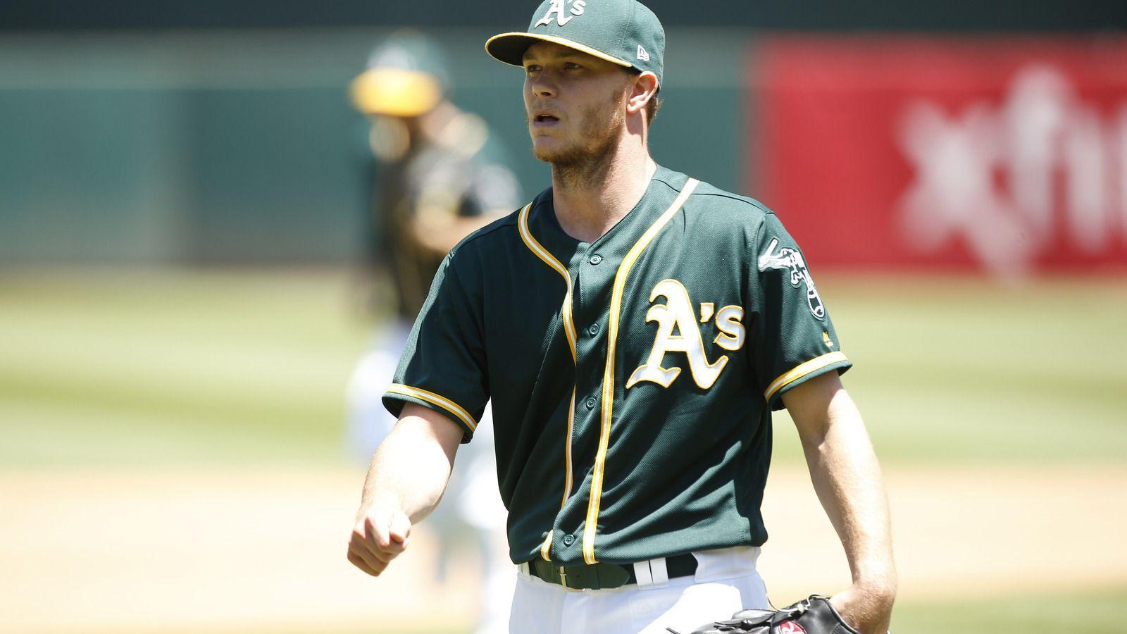 Report: A's to scratch Sonny Gray from start amid trade rumors