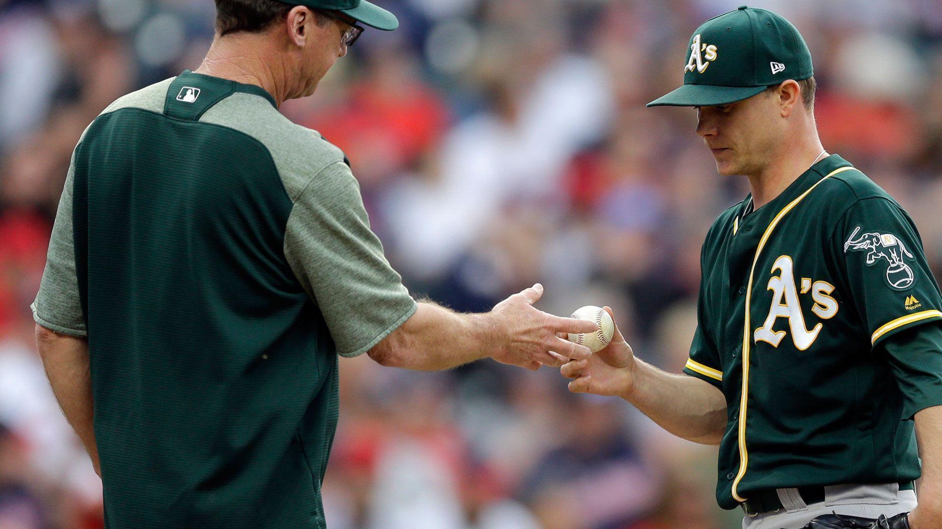 How's Sonny Gray blocking out trade speculation? 'It can be