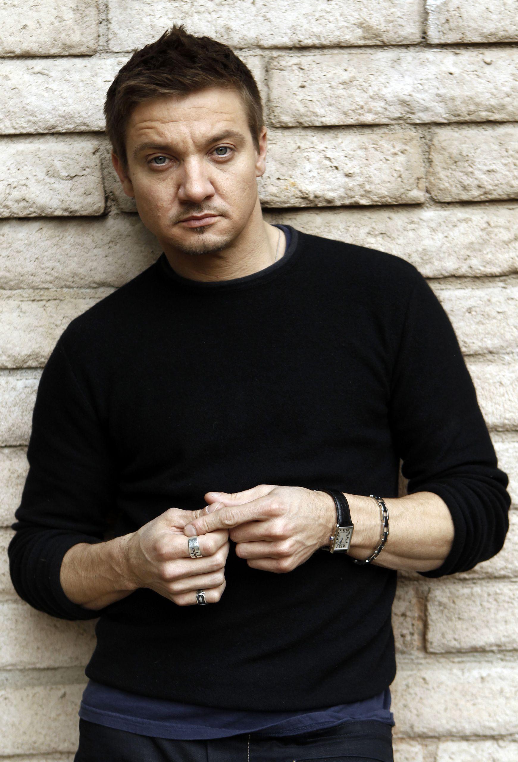 Jeremy Renner Wallpaper High Quality