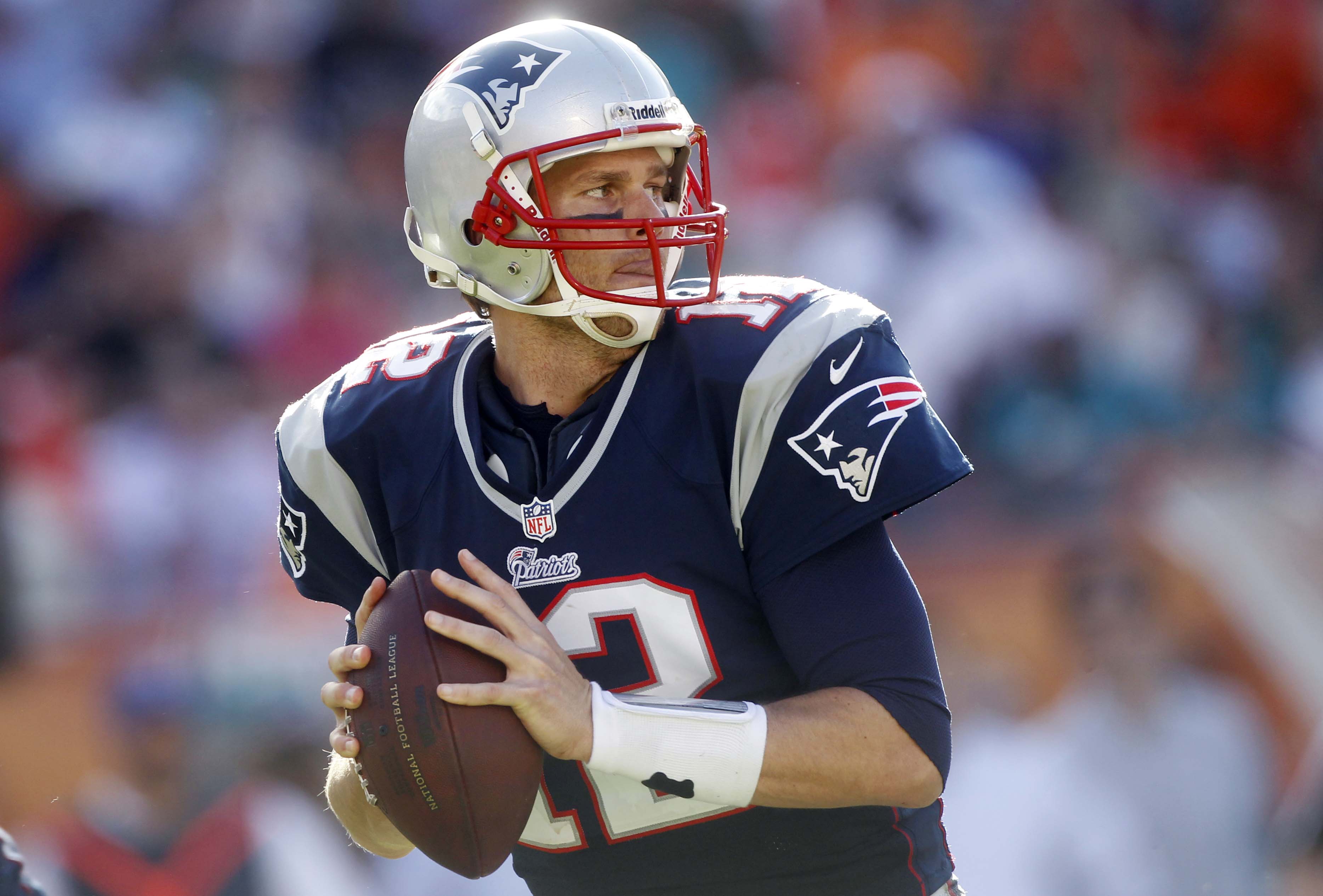 Patriots Strike A 'Bargain' With Brady. Only A Game