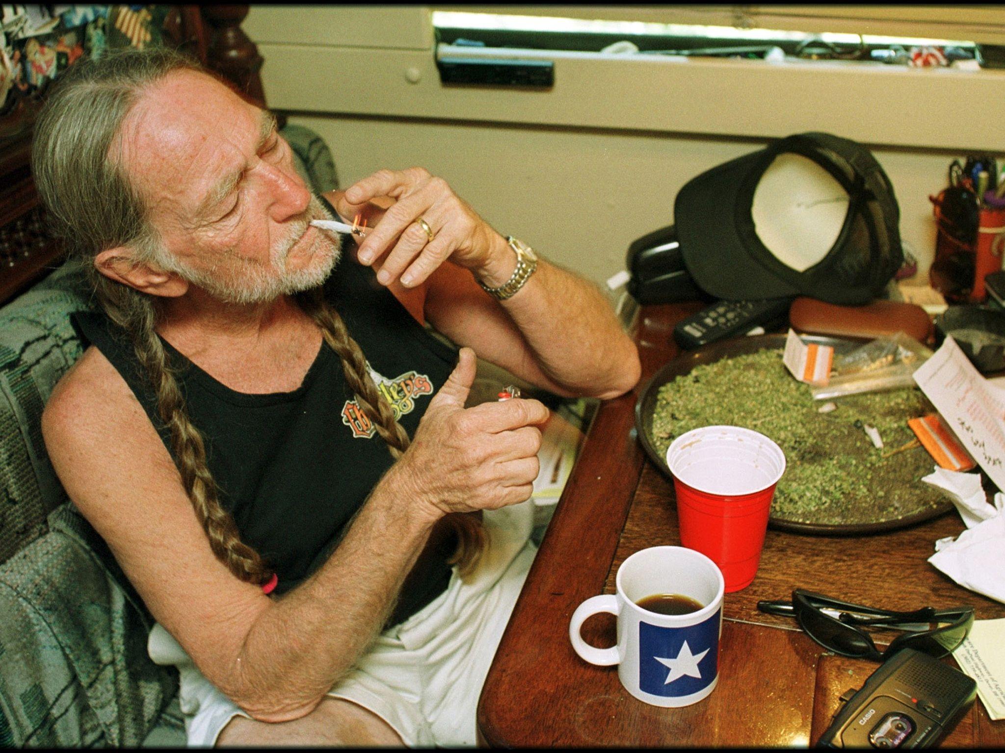 Cannabis country: Willie Nelson to sell own blend of marijuana