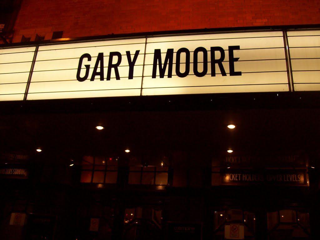 Panoramio of Gary Moore Live in London 2009