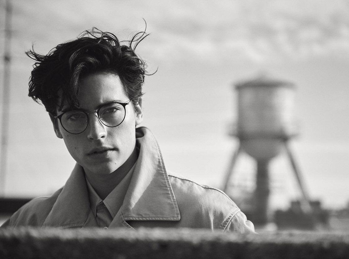 Cole Sprouse Wallpaper HD  APK for Android Download