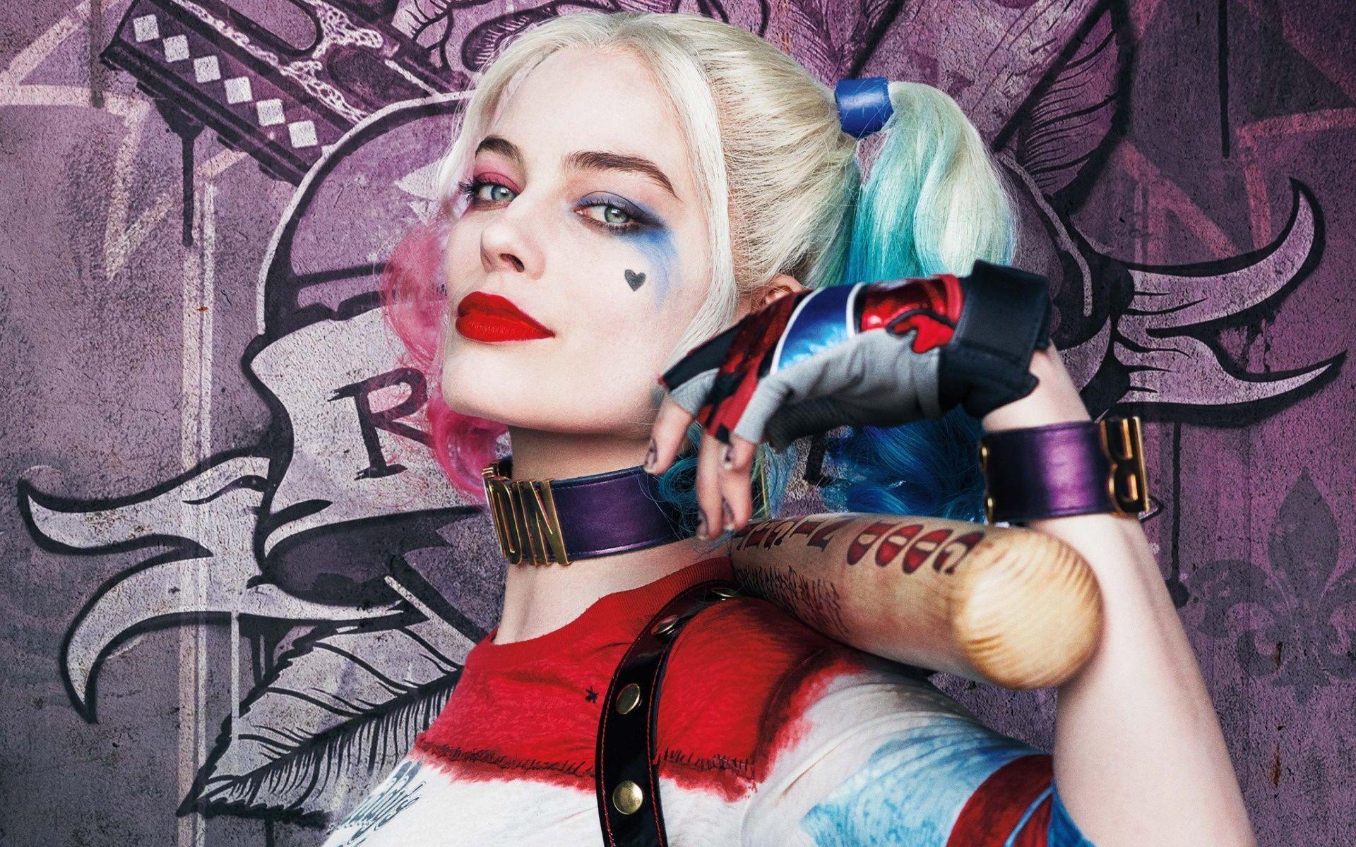 Harley Quinn Suicide Squad Poster Wallpaper