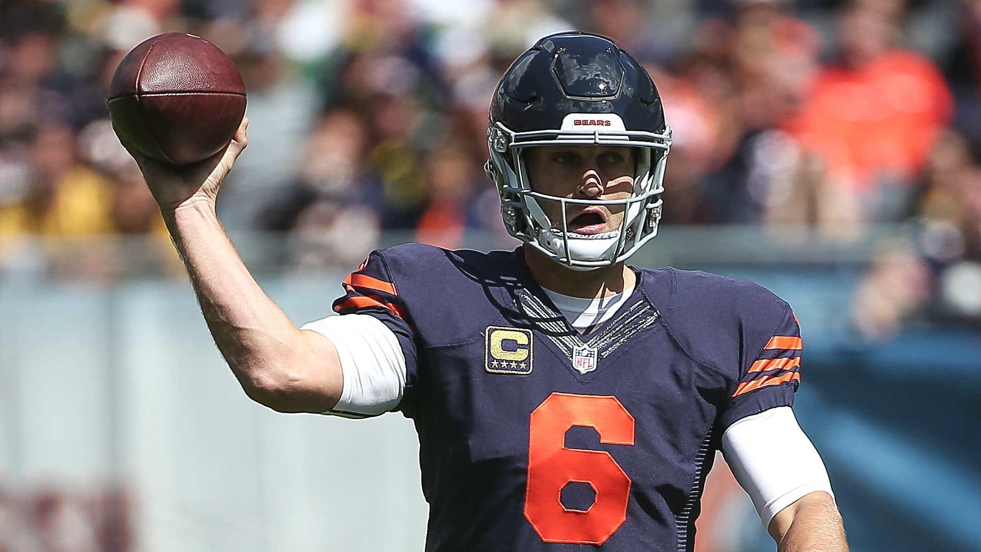 Jay Cutler's late interception costs the Bears against the Packers