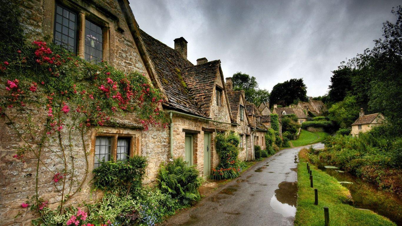 Download Wallpaper 1366x768 Village, Town, Houses, Roofs, Streets