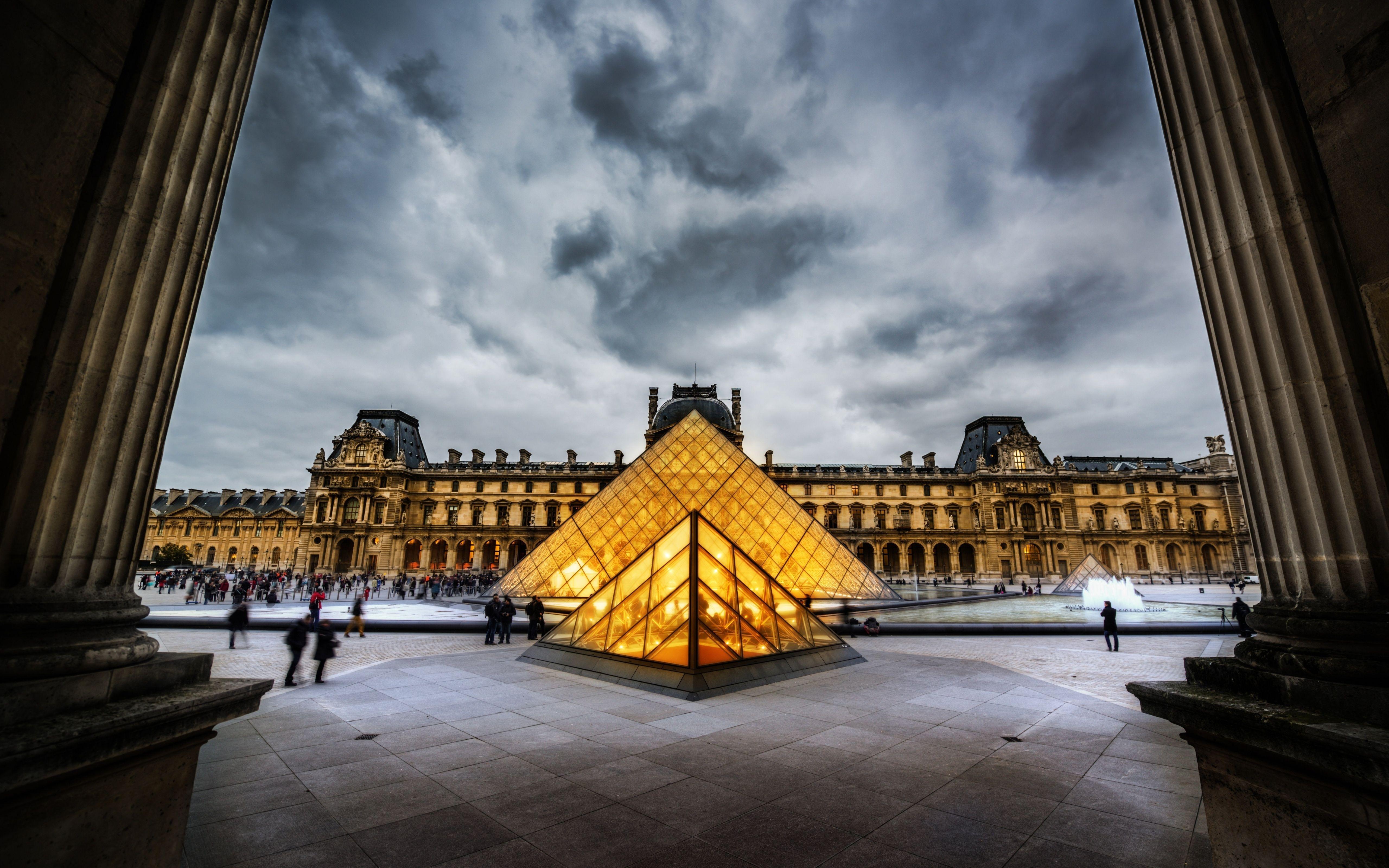The Louvre HD Wallpaper and Background Image