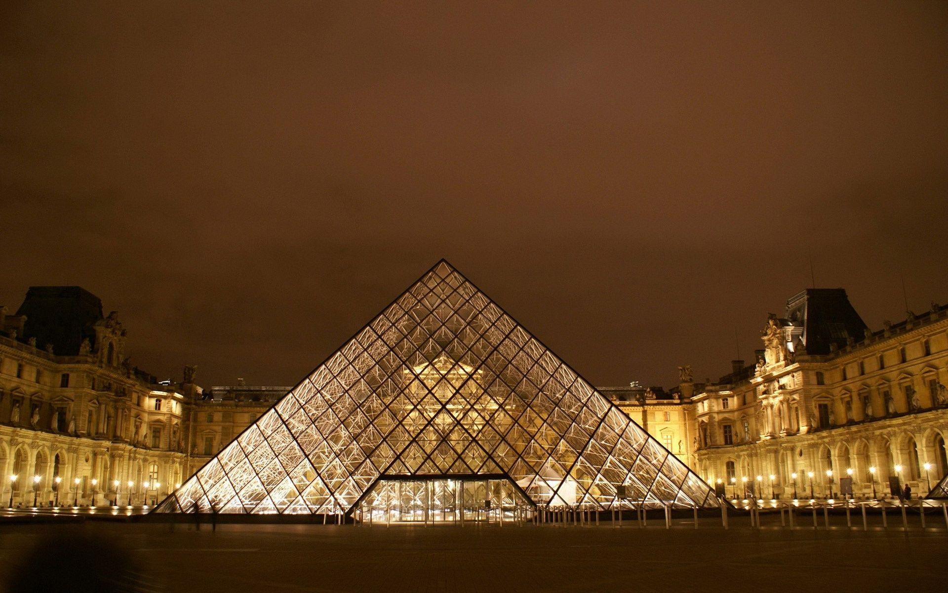 The Louvre High Definition Wallpaper