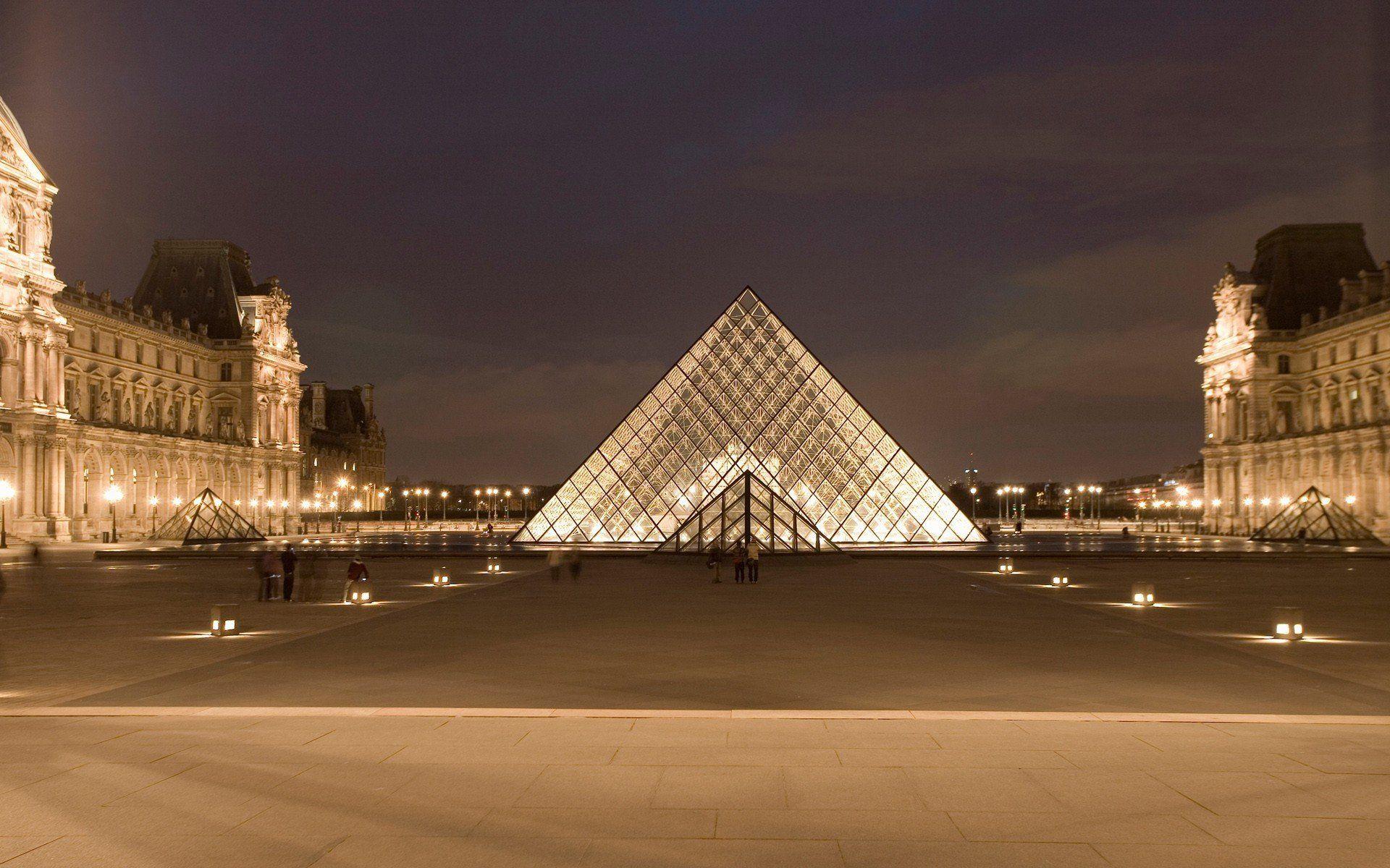 Le Louvre Paris France Wallpaper