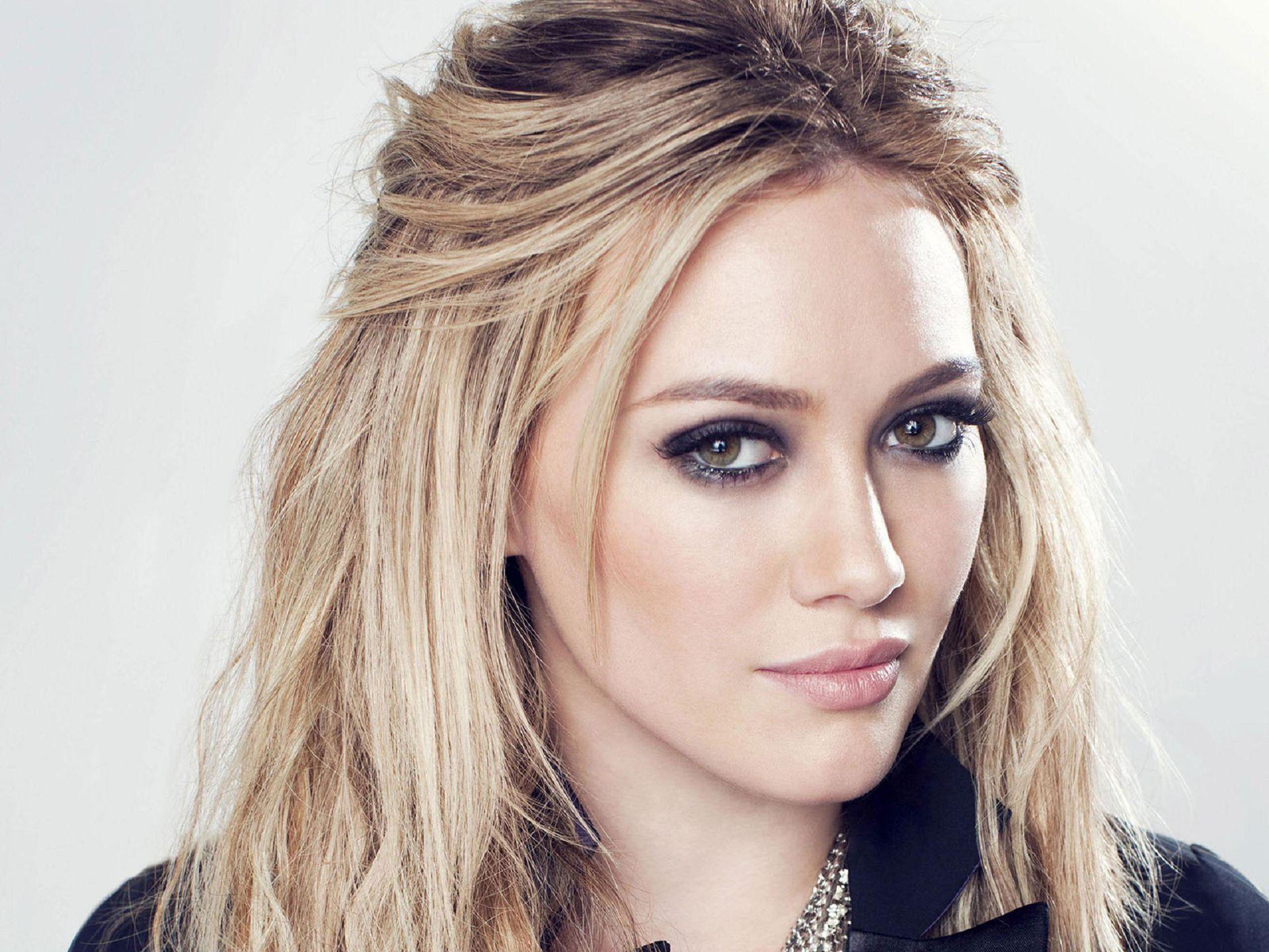 Hilary Duff Wallpaper Image Photo Picture Background