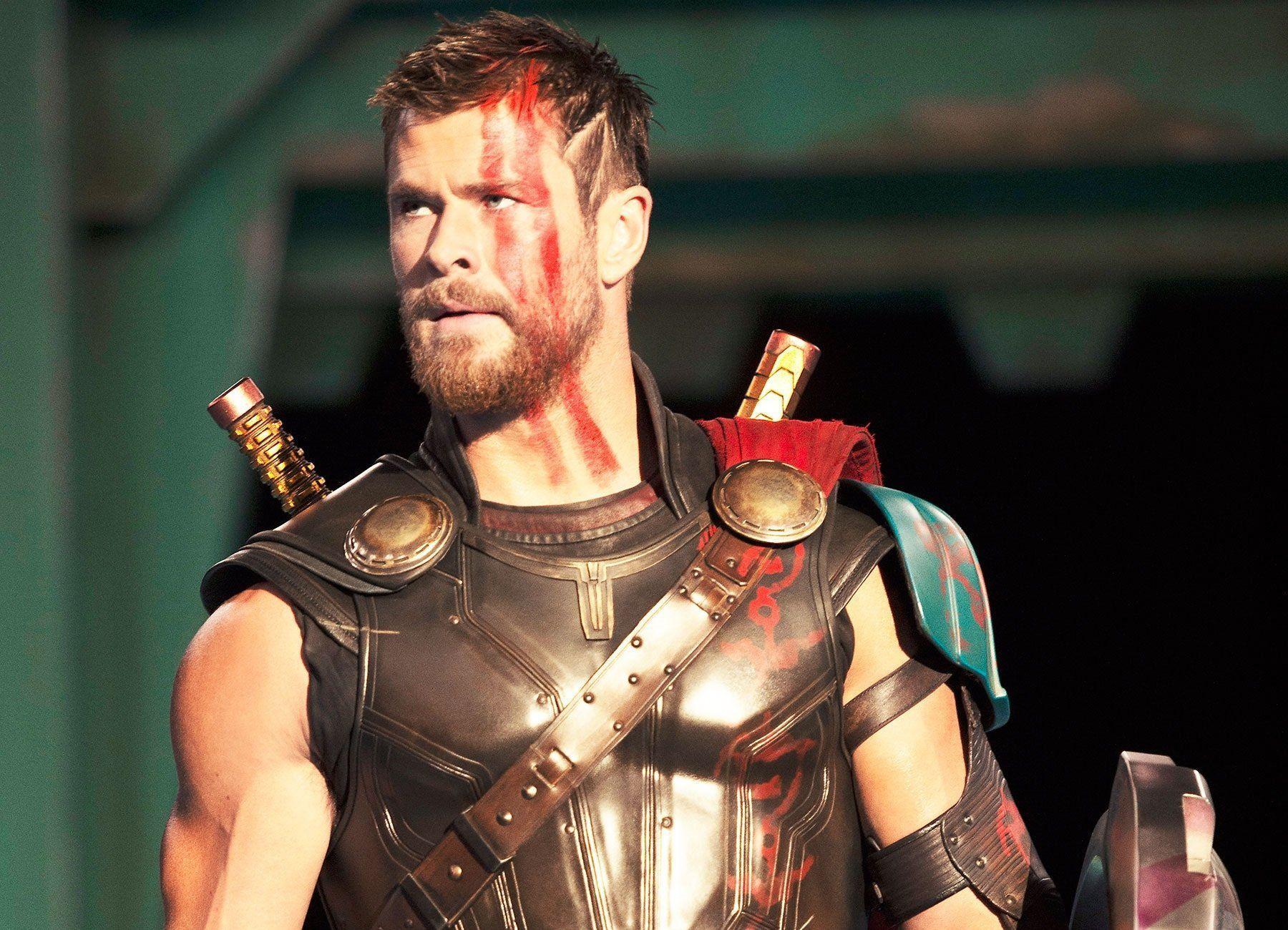 Thor: Ragnarok HD Wallpaper