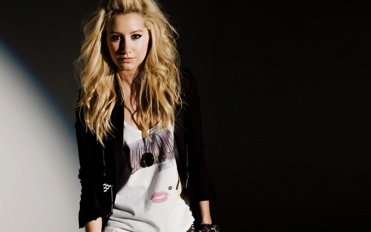 Ashley Tisdale Wallpapers - Wallpaper Cave