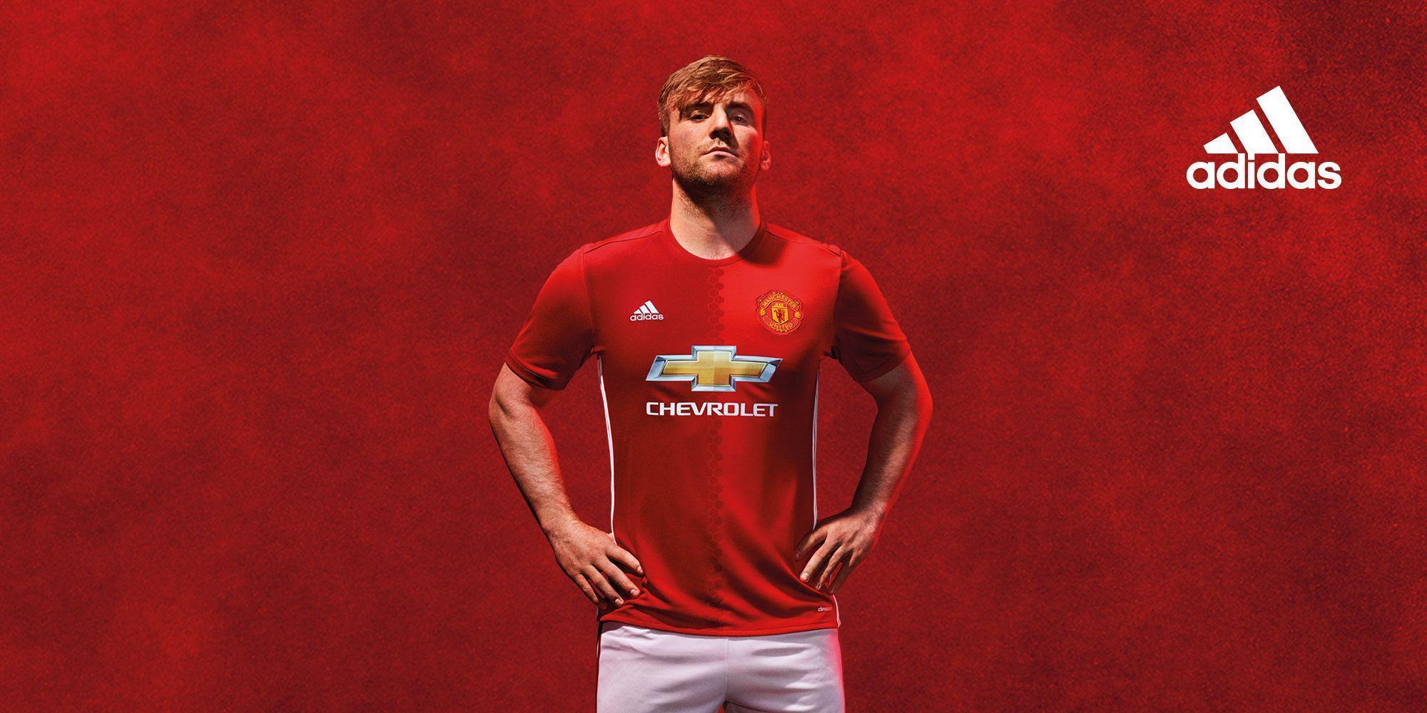 Luke Shaw Manchester United fond ecran wallpaper
