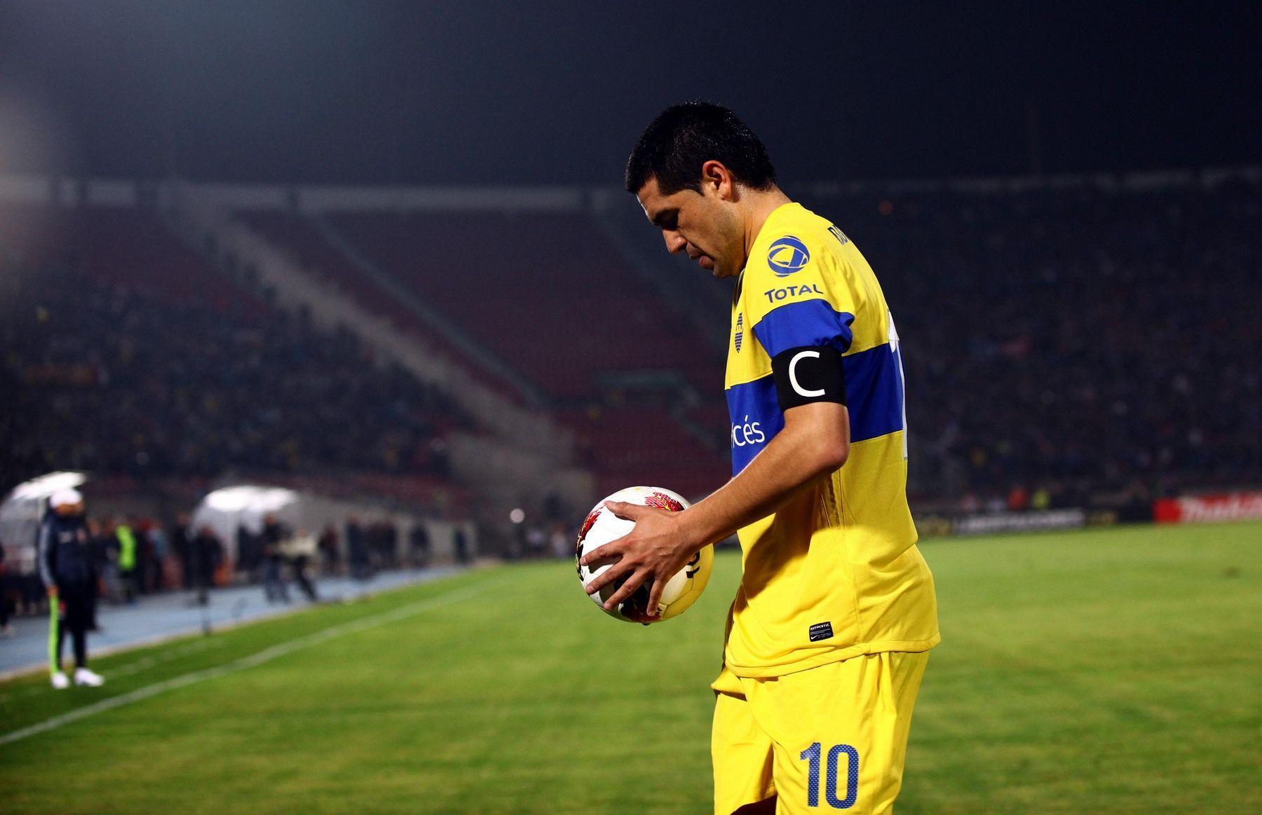 Un post de Riquelme [Wallpaper y Videos]!