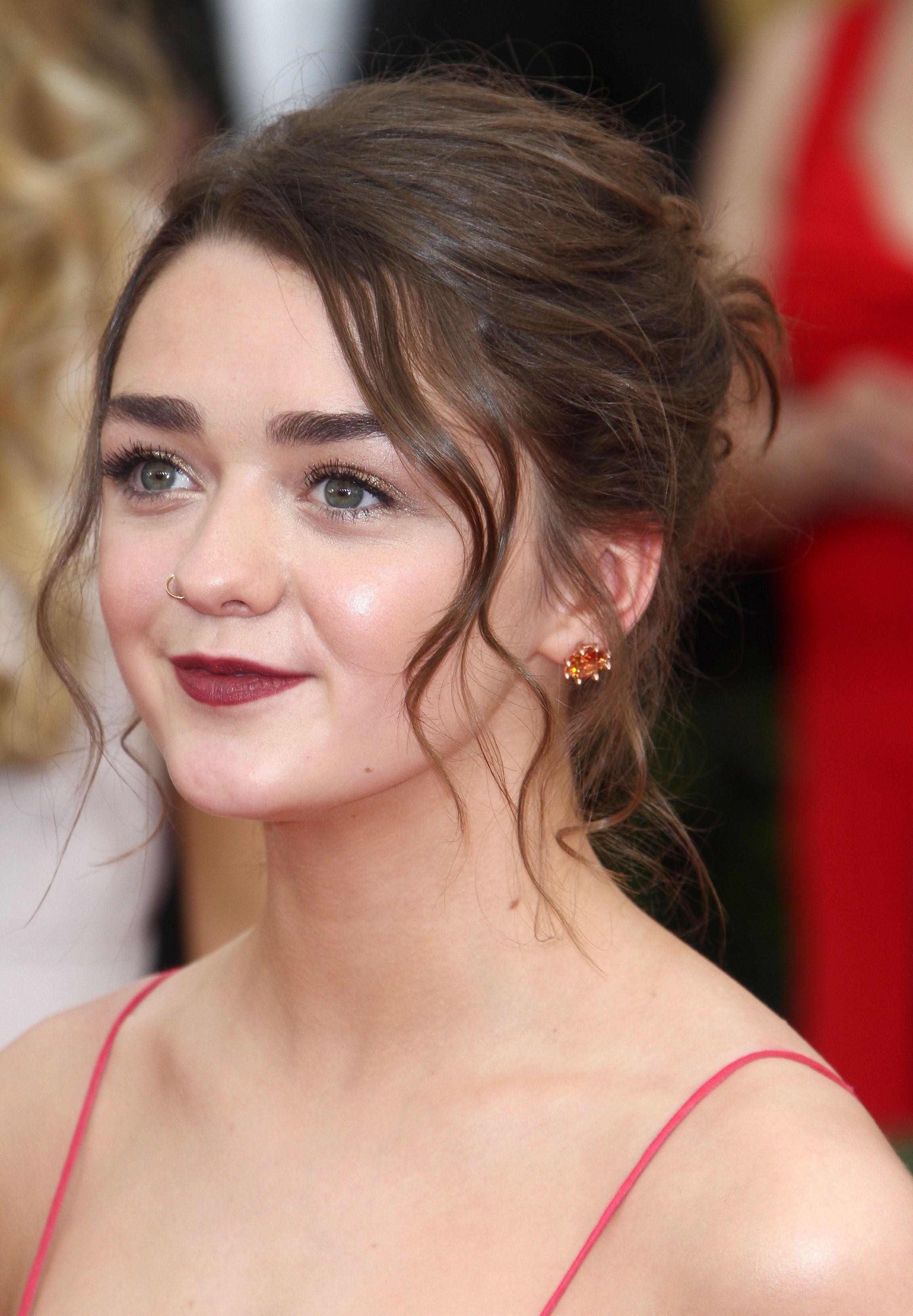 Maisie Williams Wallpapers - Wallpaper Cave
