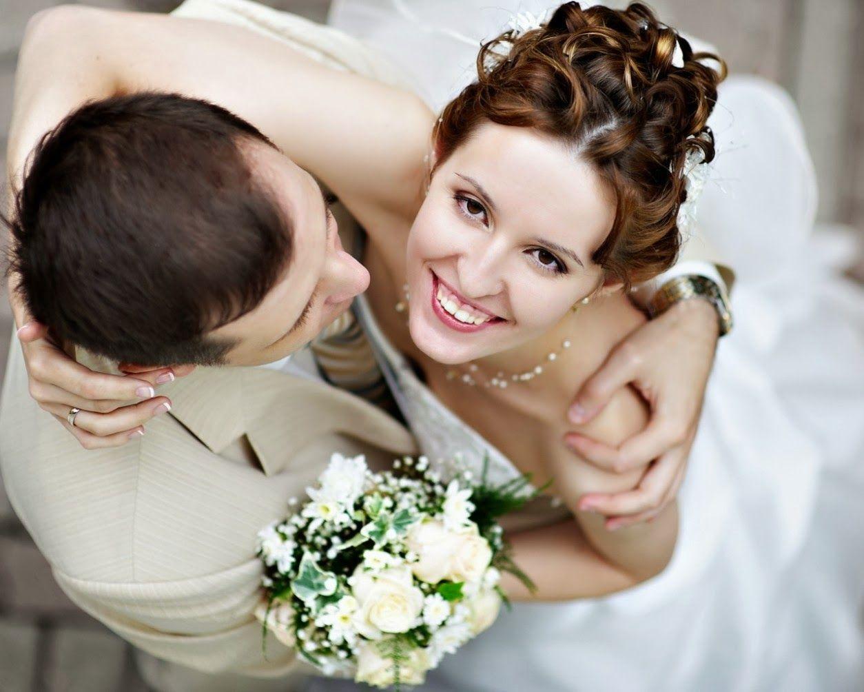 Love Romantic Boys And Girls Wallpaper