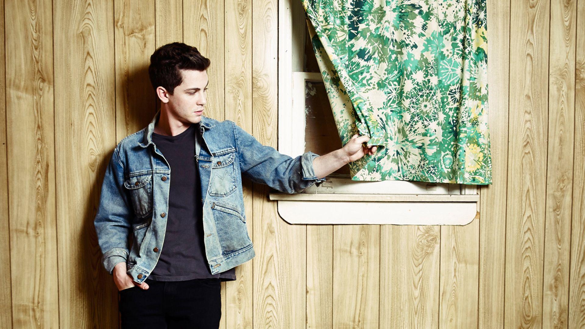 Logan Lerman Wallpapers - Wallpaper Cave