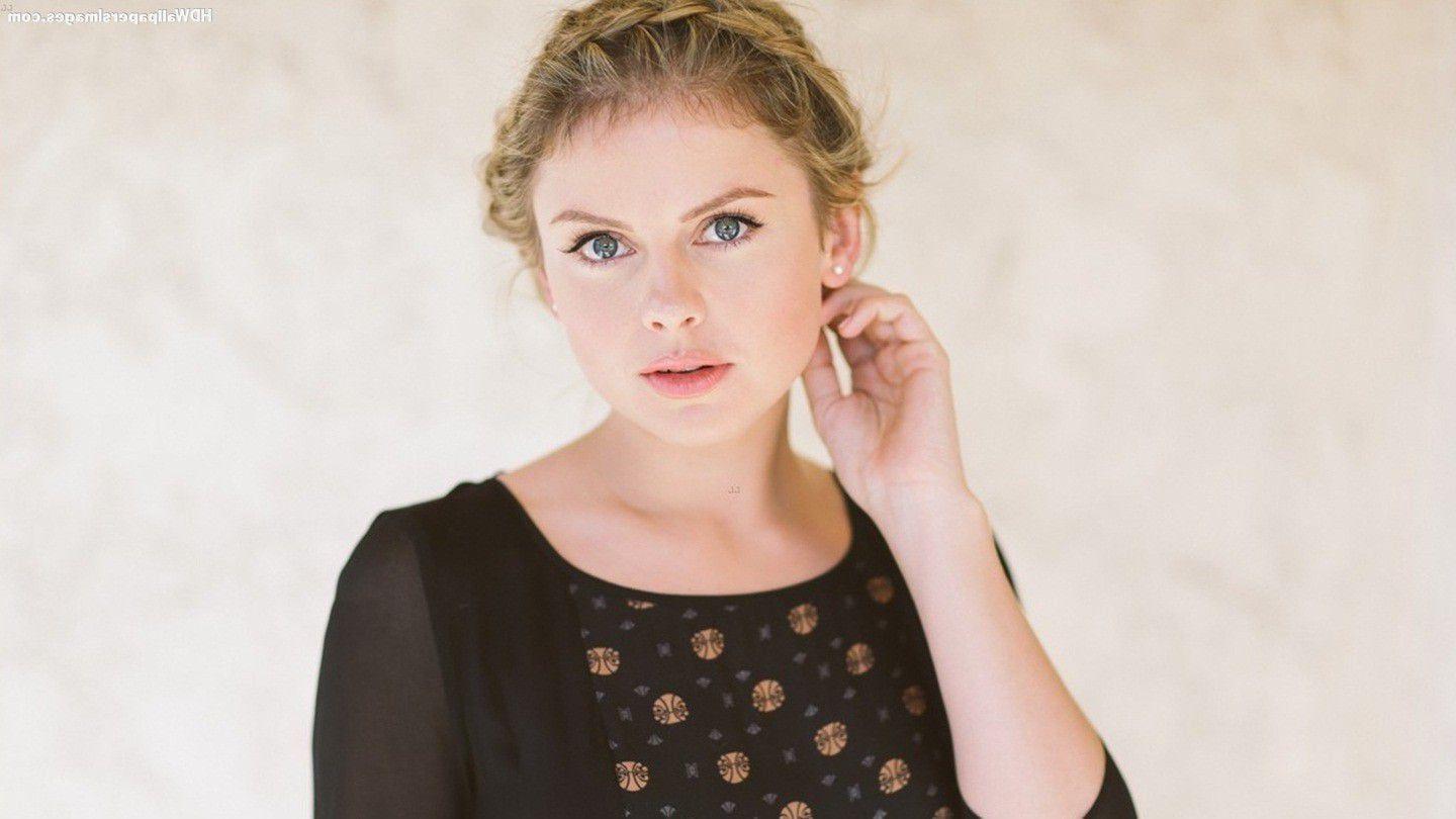 Rose Mciver wallpaper HD Desktop iPhone Android