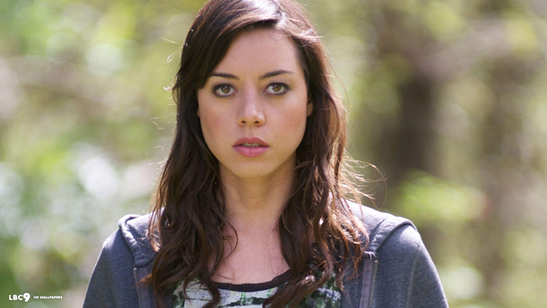 Aubrey Plaza Wallpaper High Resolution and Quality Download