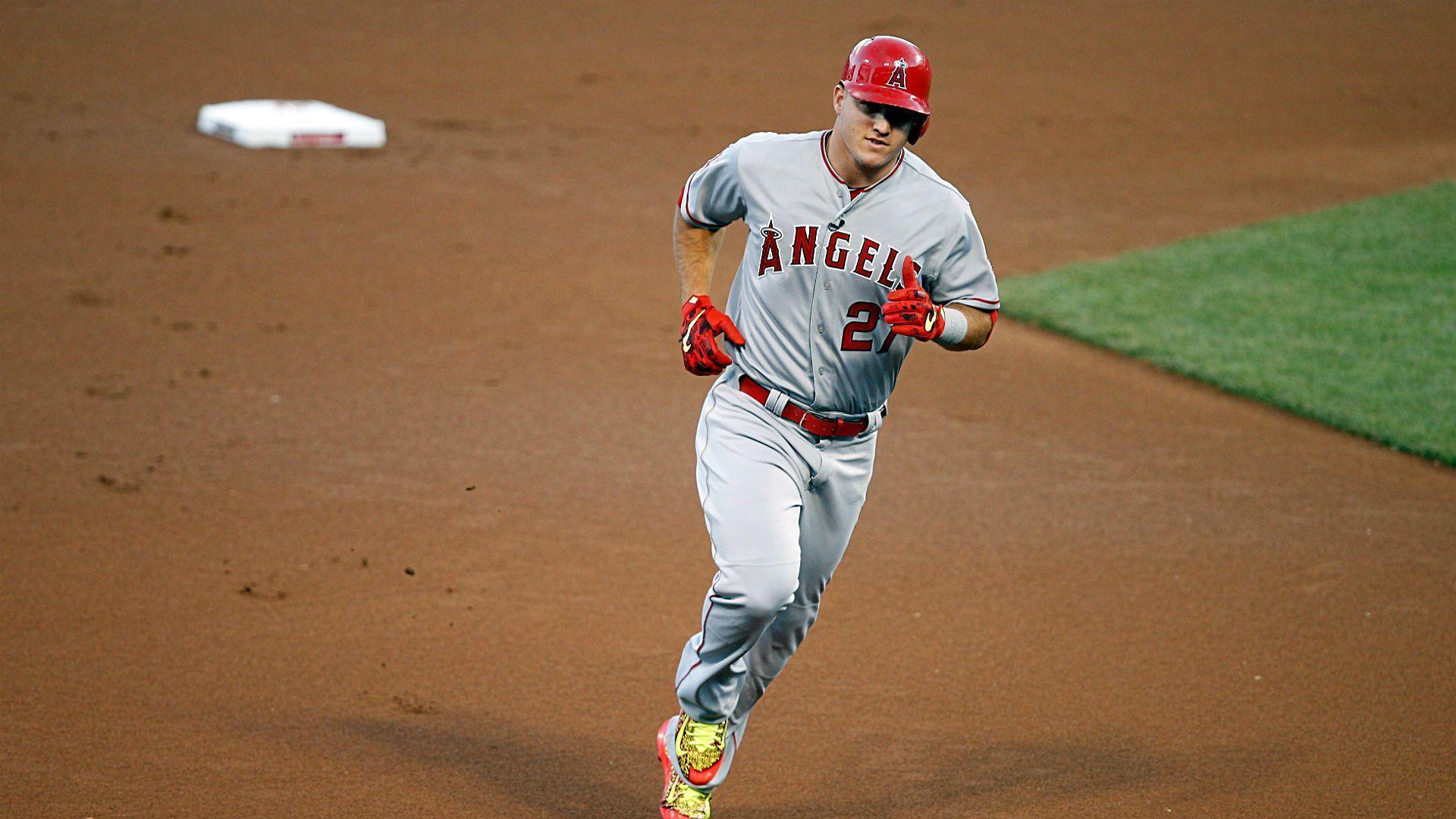 Mike Trout Hits A Home Run On The Fourth Pitch Of All Star Game