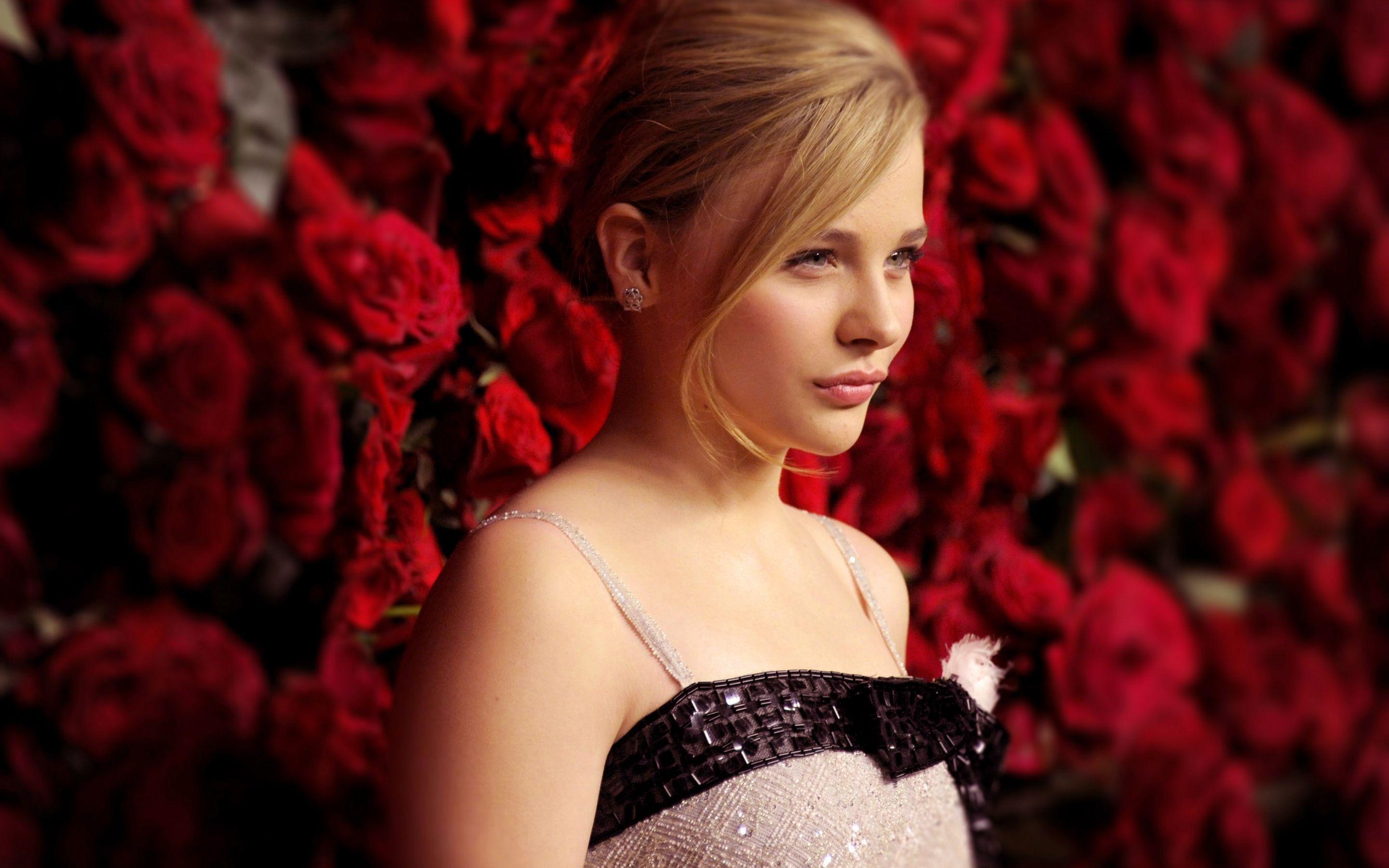 Cute Chloe Moretz HD Wallpaper Download awesome, Nice and High